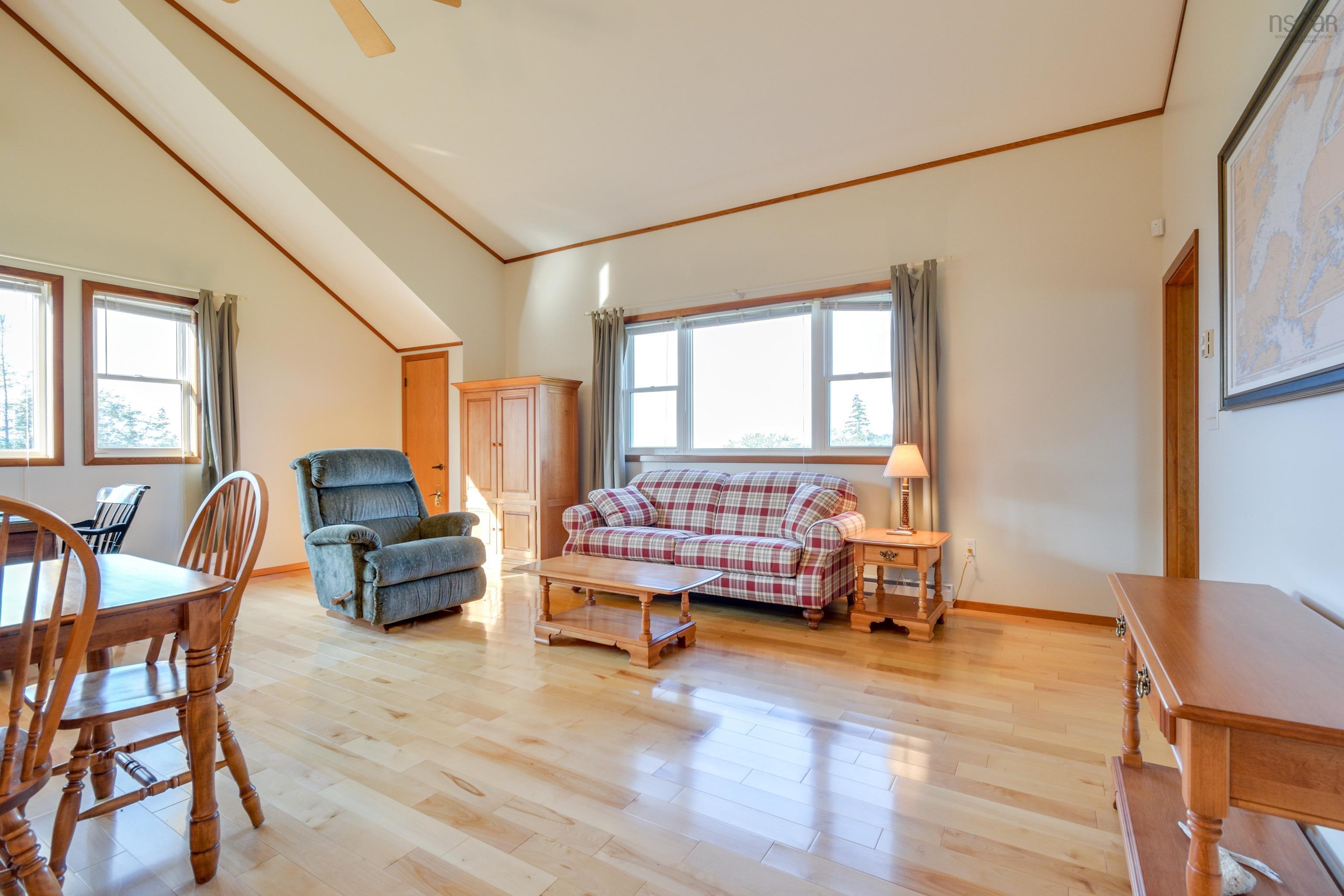 $1,450,000.00: 485&489 Maple Drive, Cape George