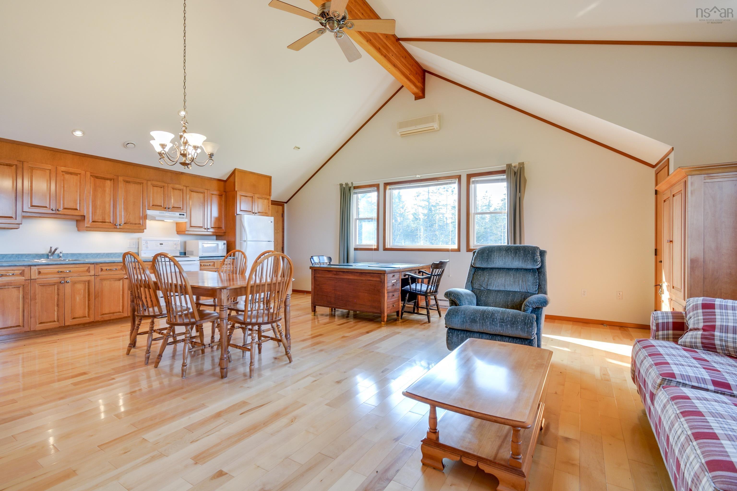 $1,450,000.00: 485&489 Maple Drive, Cape George