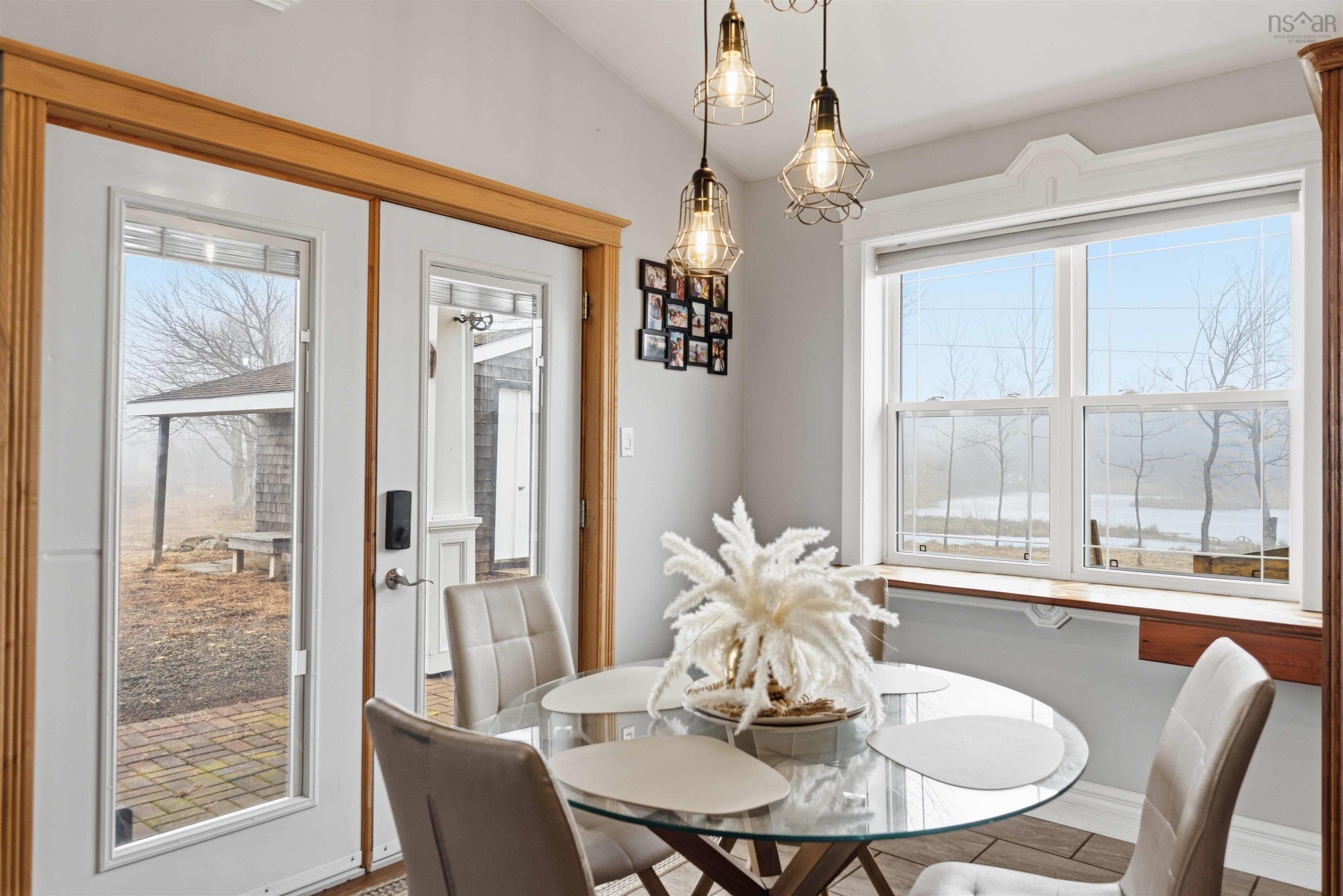 $474,000.00: 1476 Highway 360, Garland