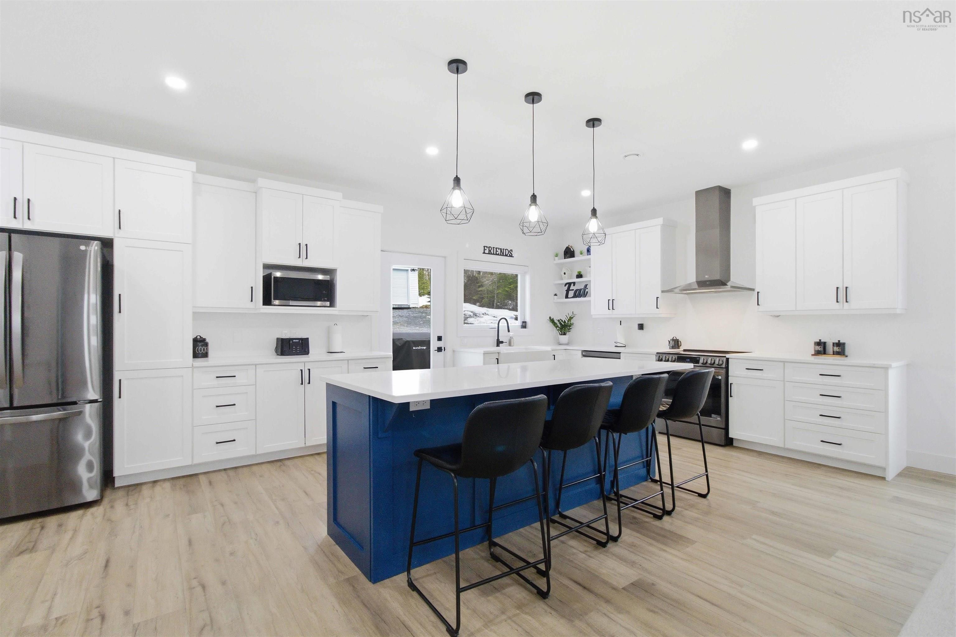 $879,000.00: 30 Cove Road, East Uniacke