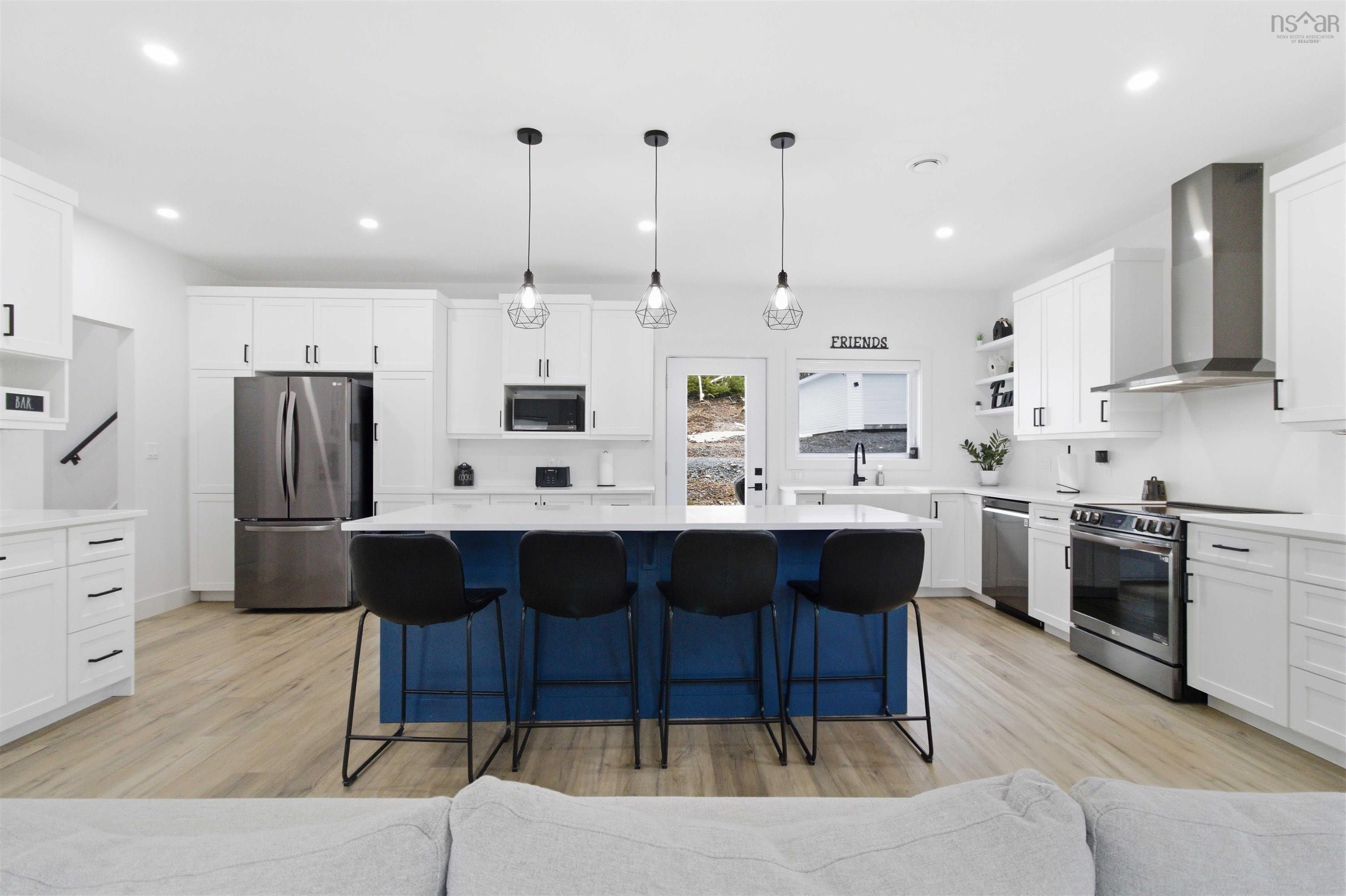 $879,000.00: 30 Cove Road, East Uniacke