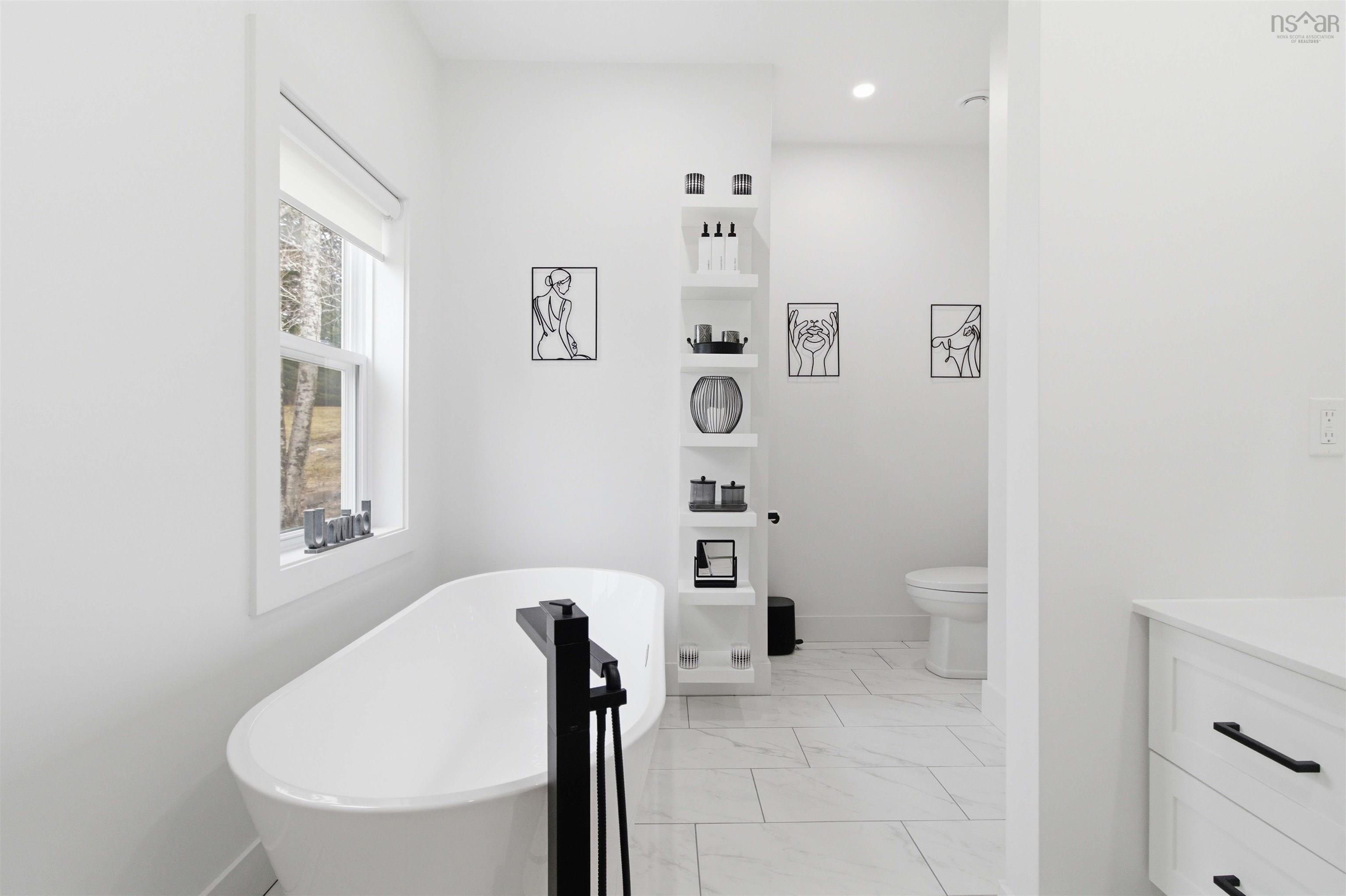 $879,000.00: 30 Cove Road, East Uniacke