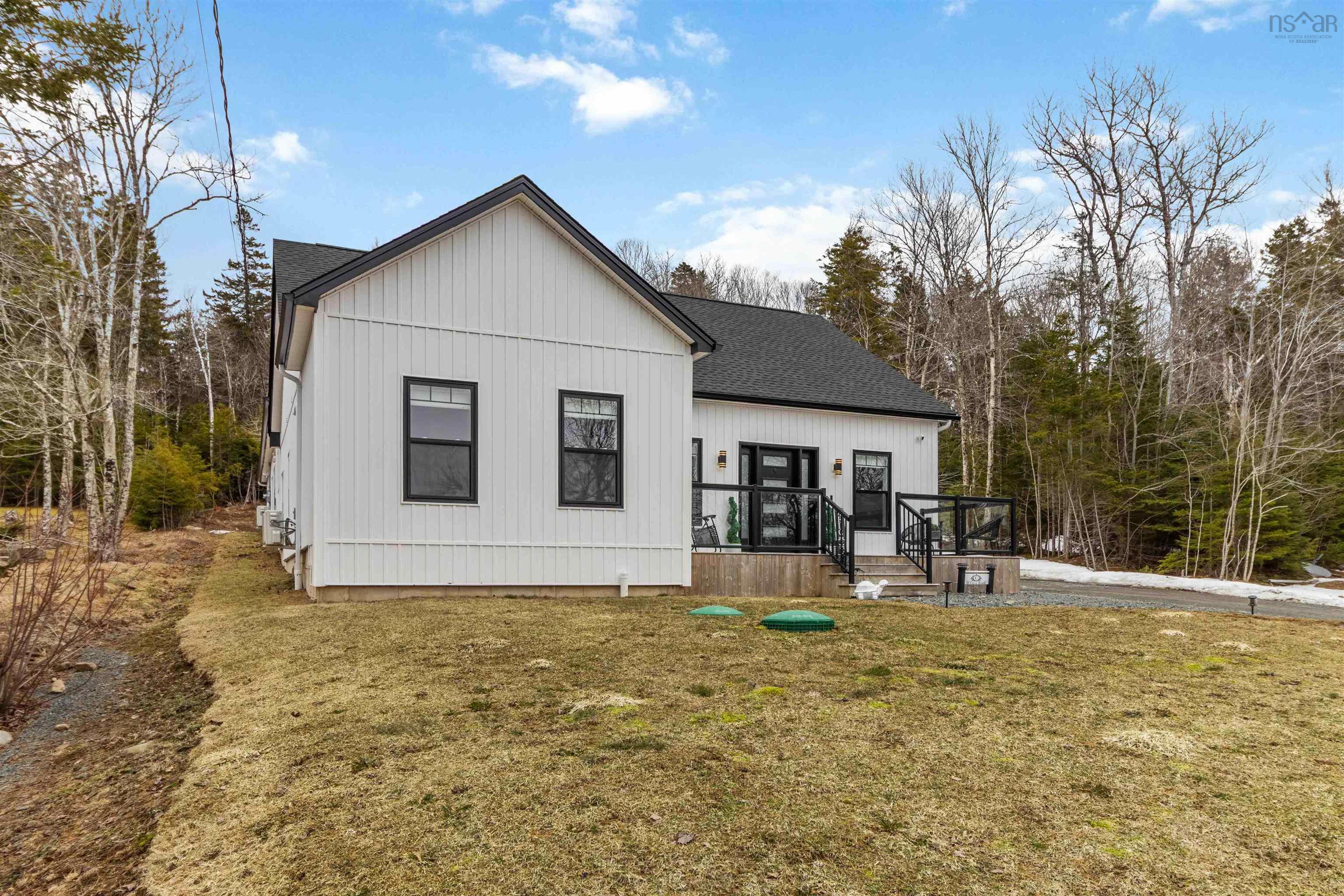 $879,000.00: 30 Cove Road, East Uniacke