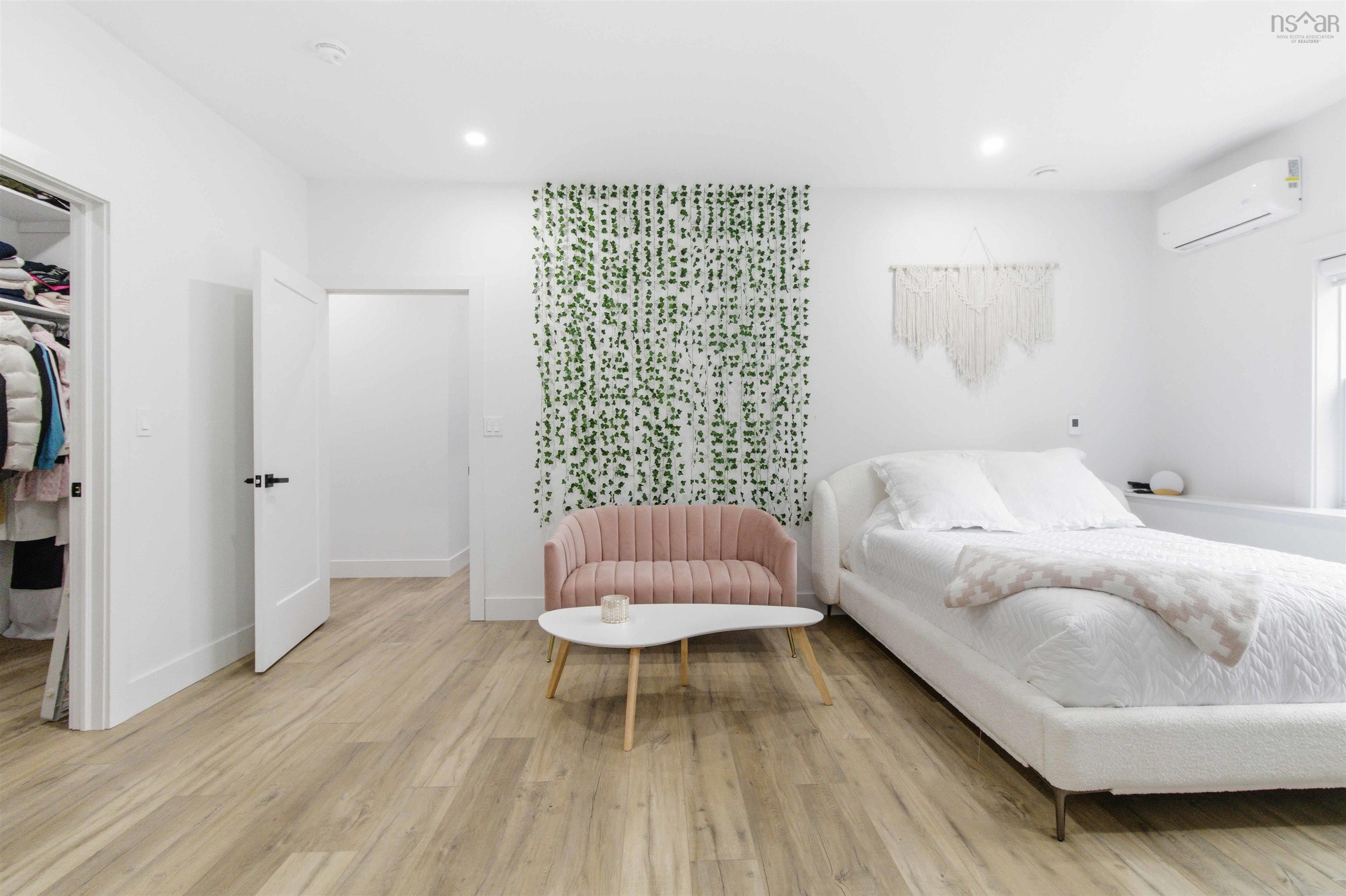 $879,000.00: 30 Cove Road, East Uniacke