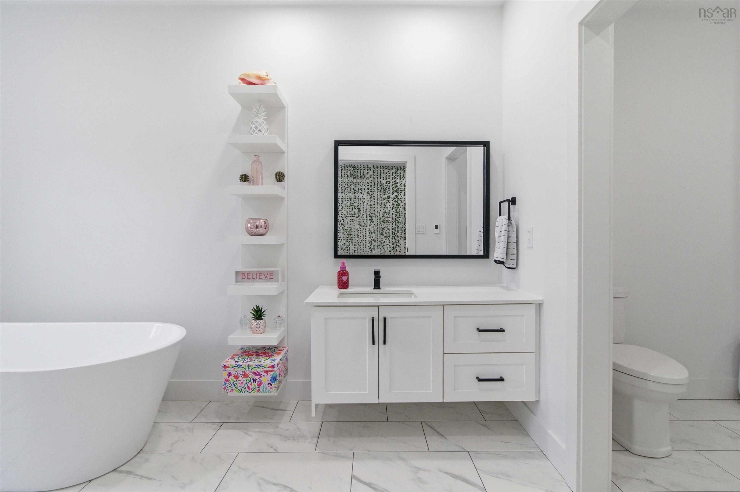 $879,000.00: 30 Cove Road, East Uniacke