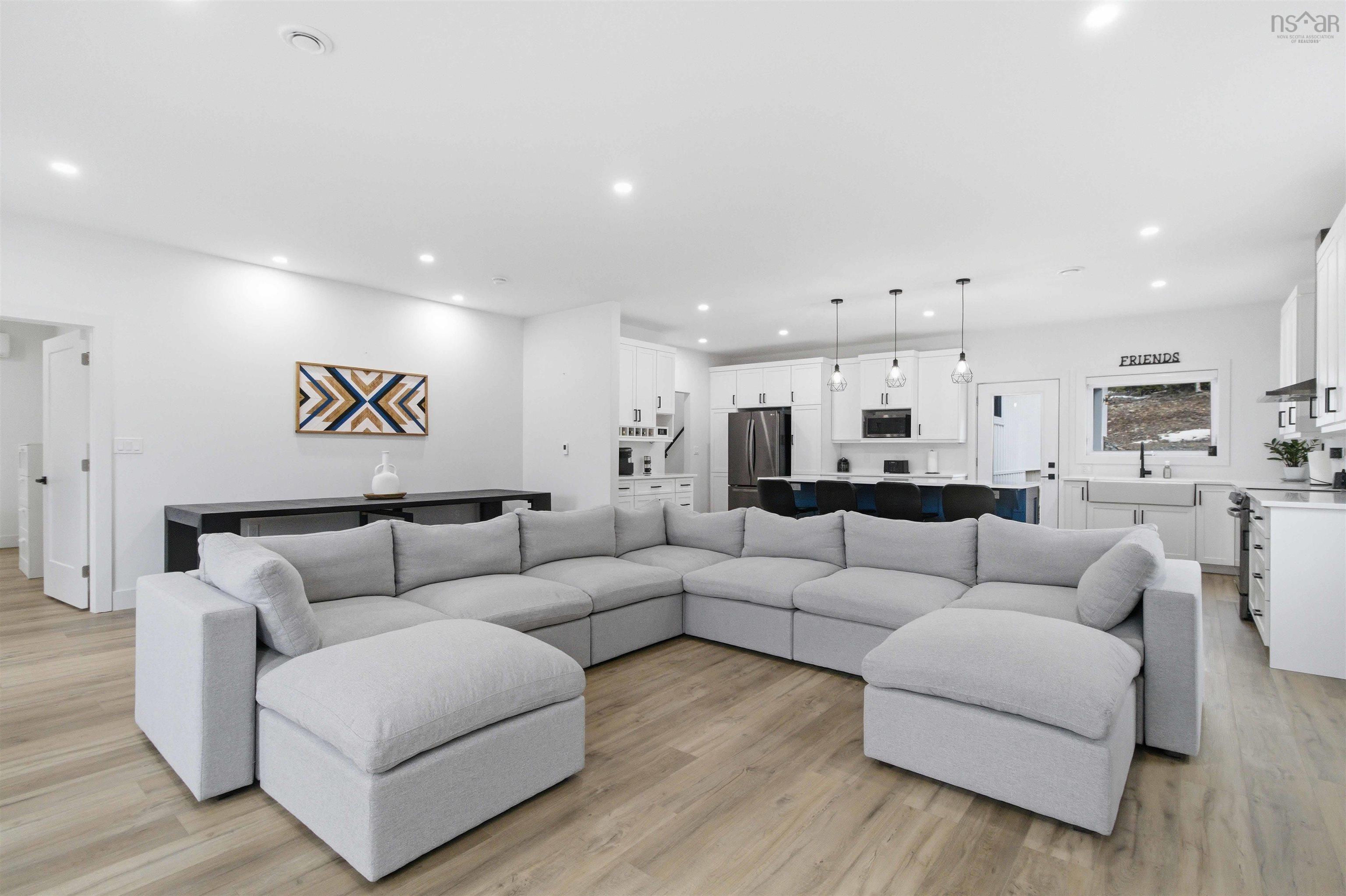 $879,000.00: 30 Cove Road, East Uniacke