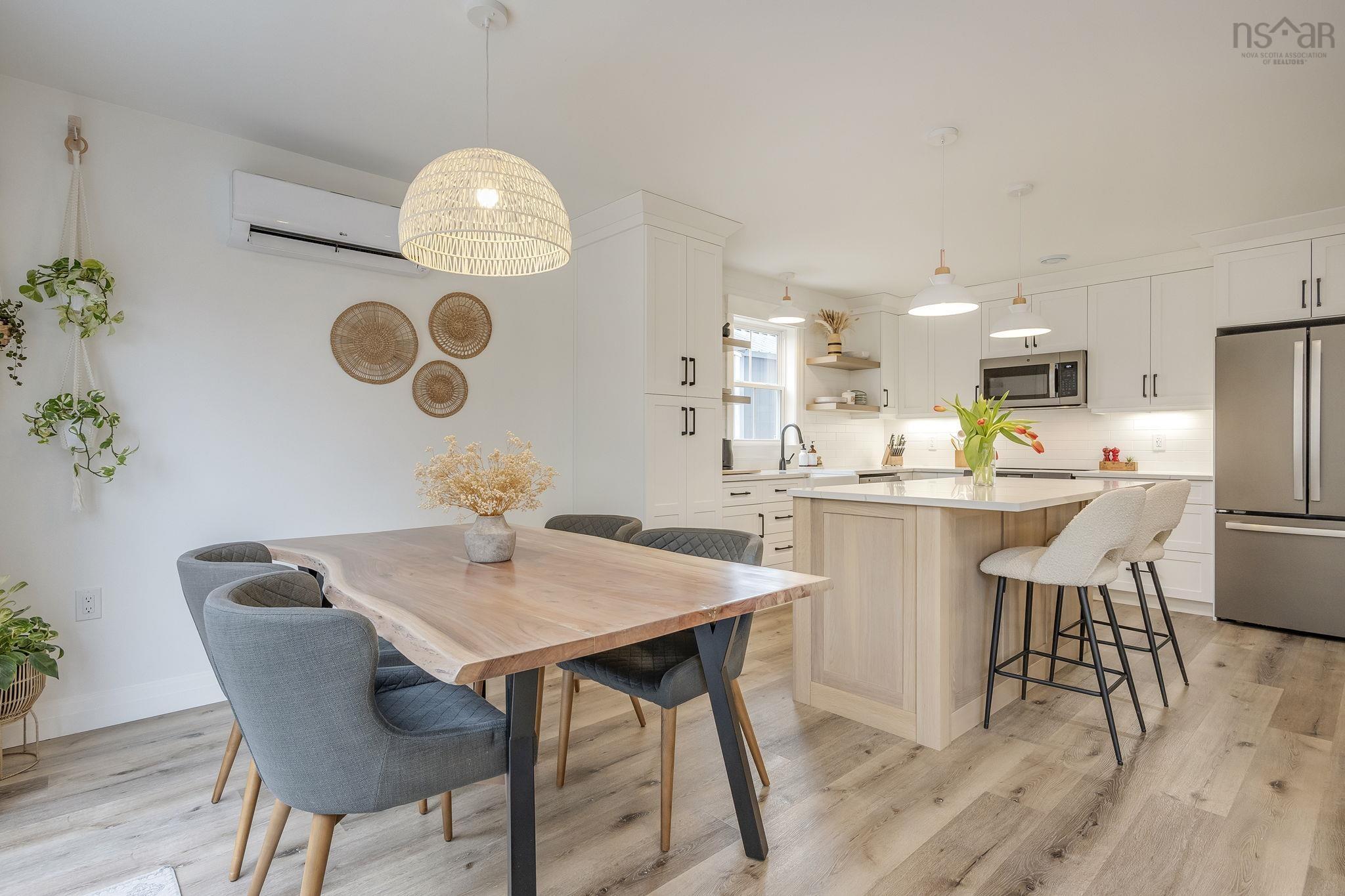 $635,000.00: 169 Rivercrest Lane, Greenwood