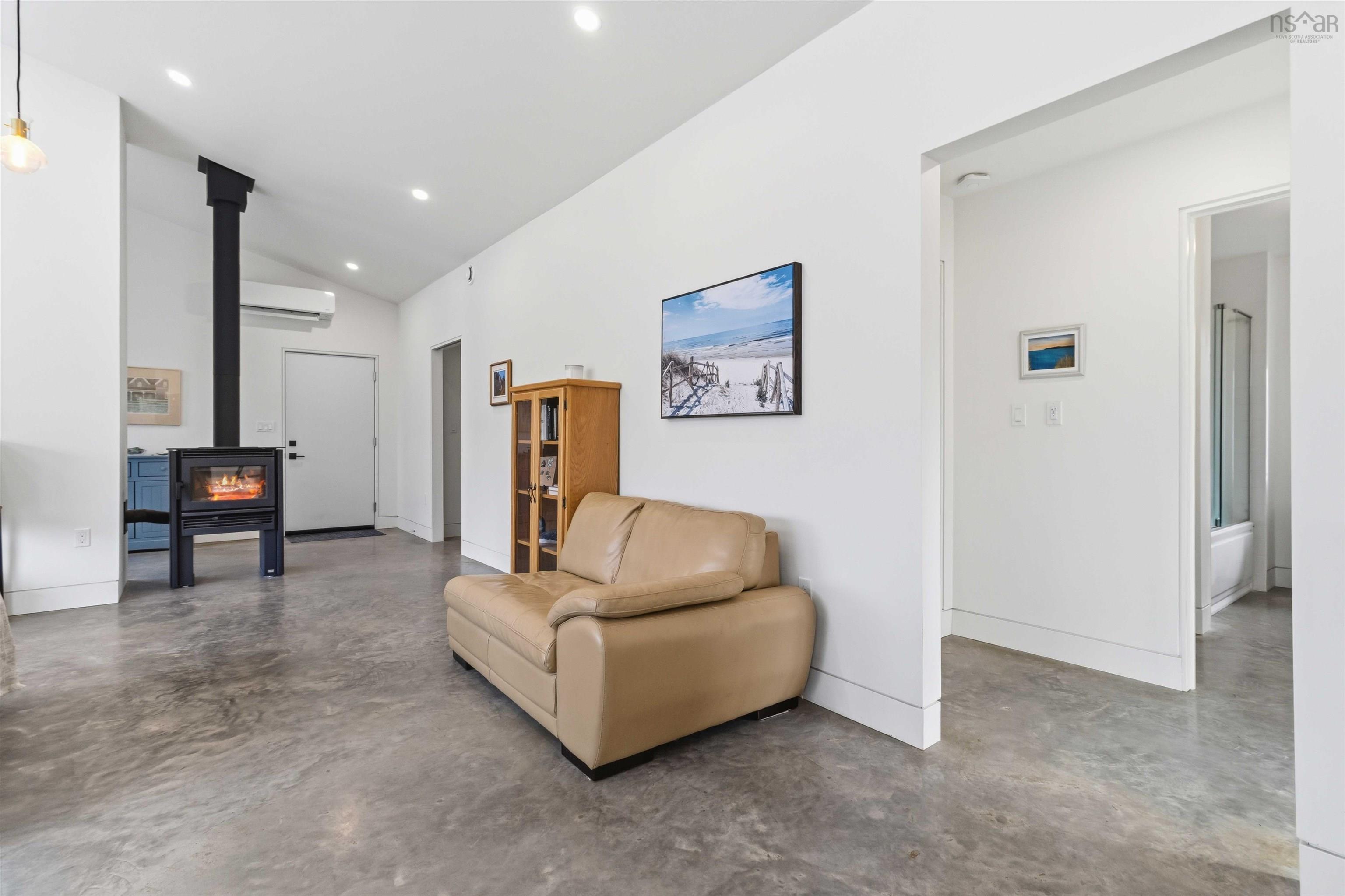 $629,900.00: 87 Golden Horizon Drive, Port Mouton