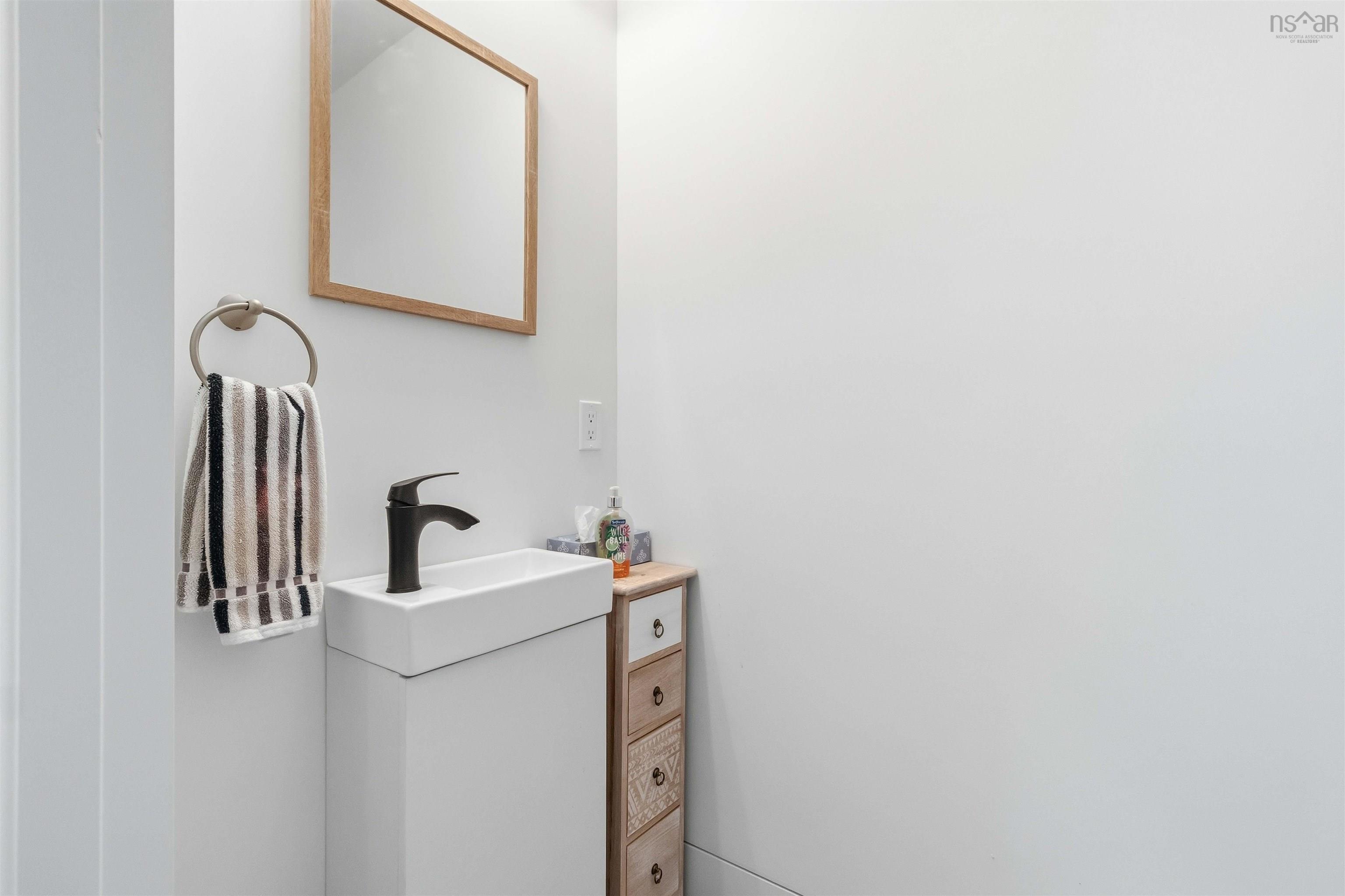 $629,900.00: 87 Golden Horizon Drive, Port Mouton