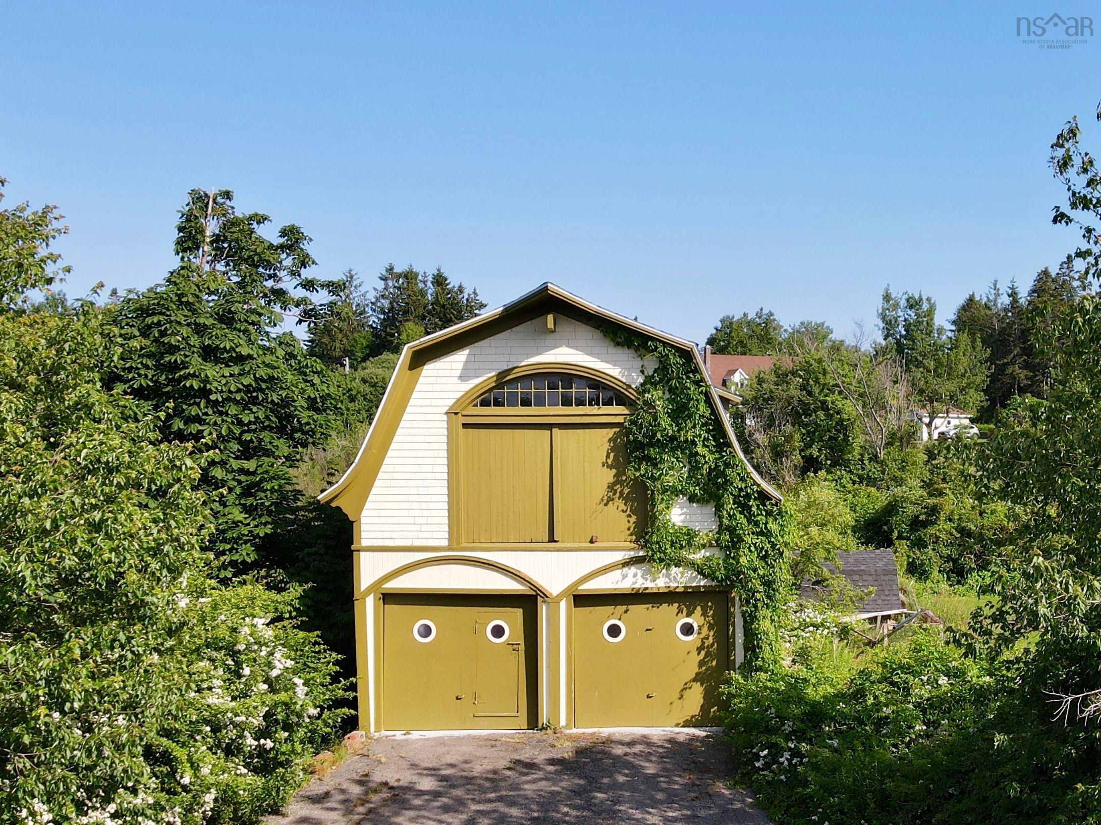 $824,900.00: 317 Church Road, Little Bras D