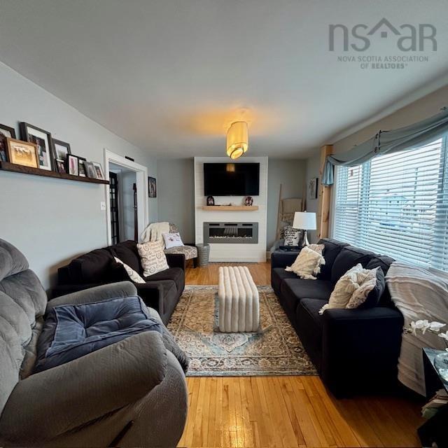 $399,000.00: 633 King Street, New Waterford