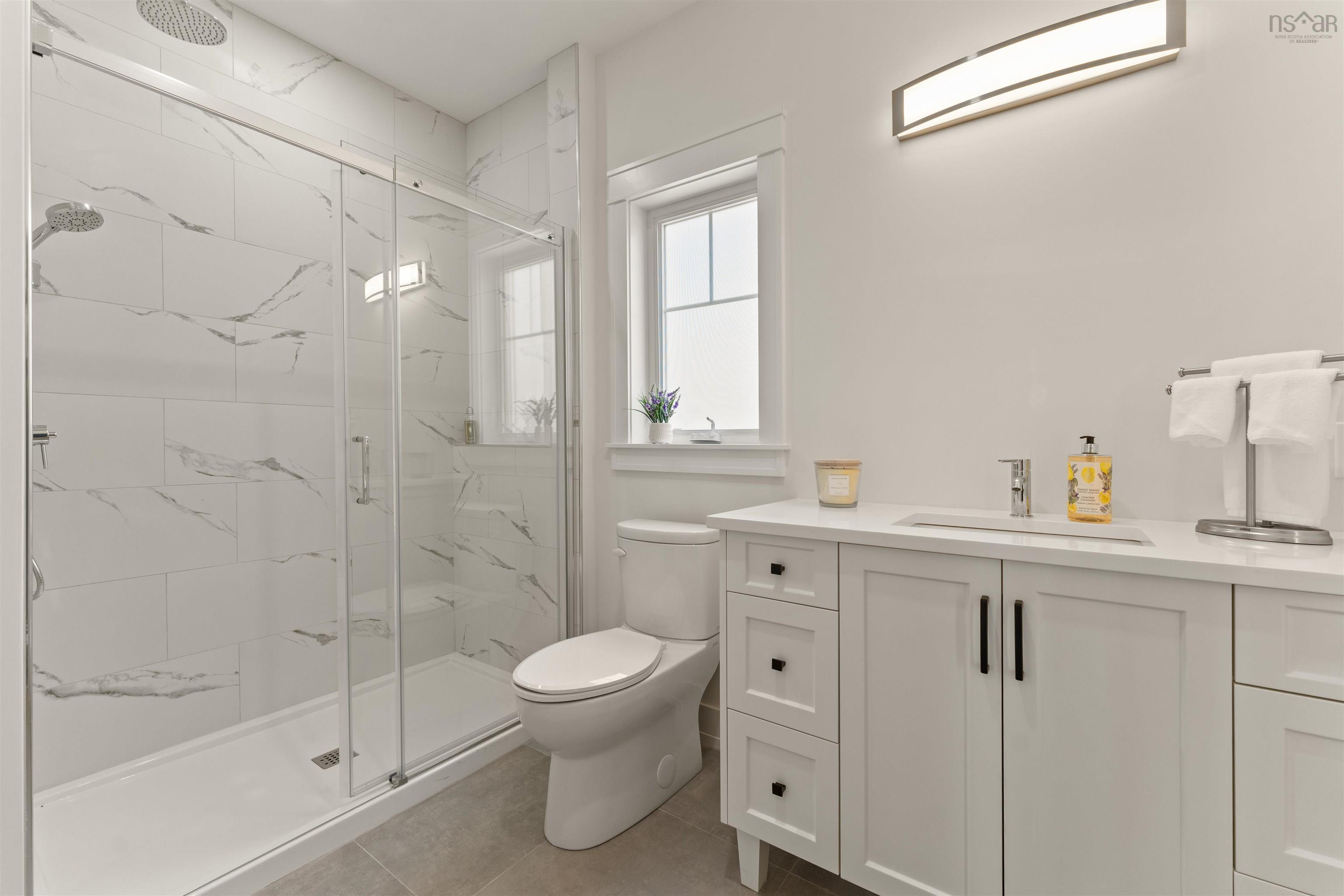 $717,000.00: 667 Shad Point Parkway, Blind Bay