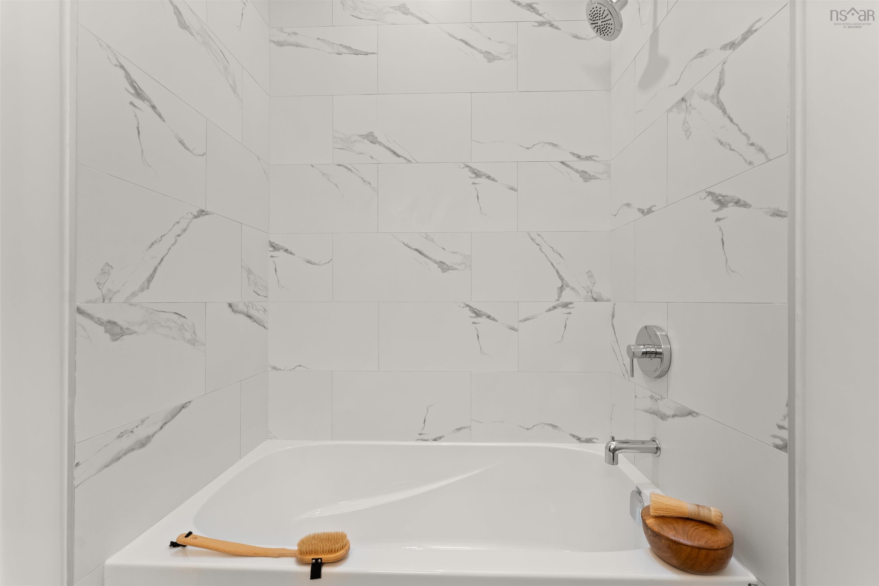 $717,000.00: 667 Shad Point Parkway, Blind Bay