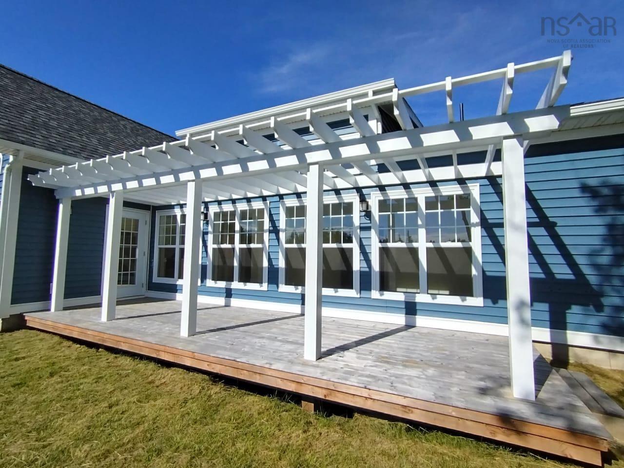 $717,000.00: 667 Shad Point Parkway, Blind Bay