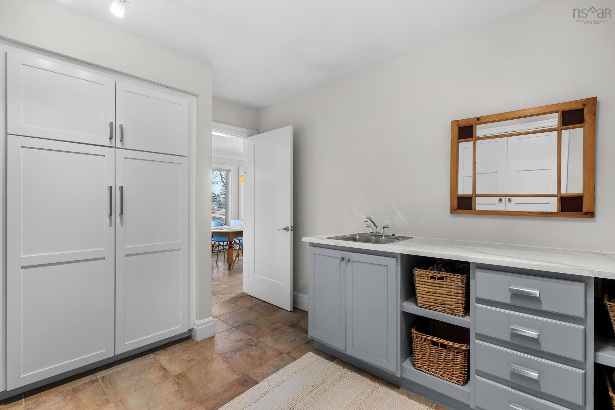 $1,225,000.00: 109 Snowy Owl Drive, Bedford