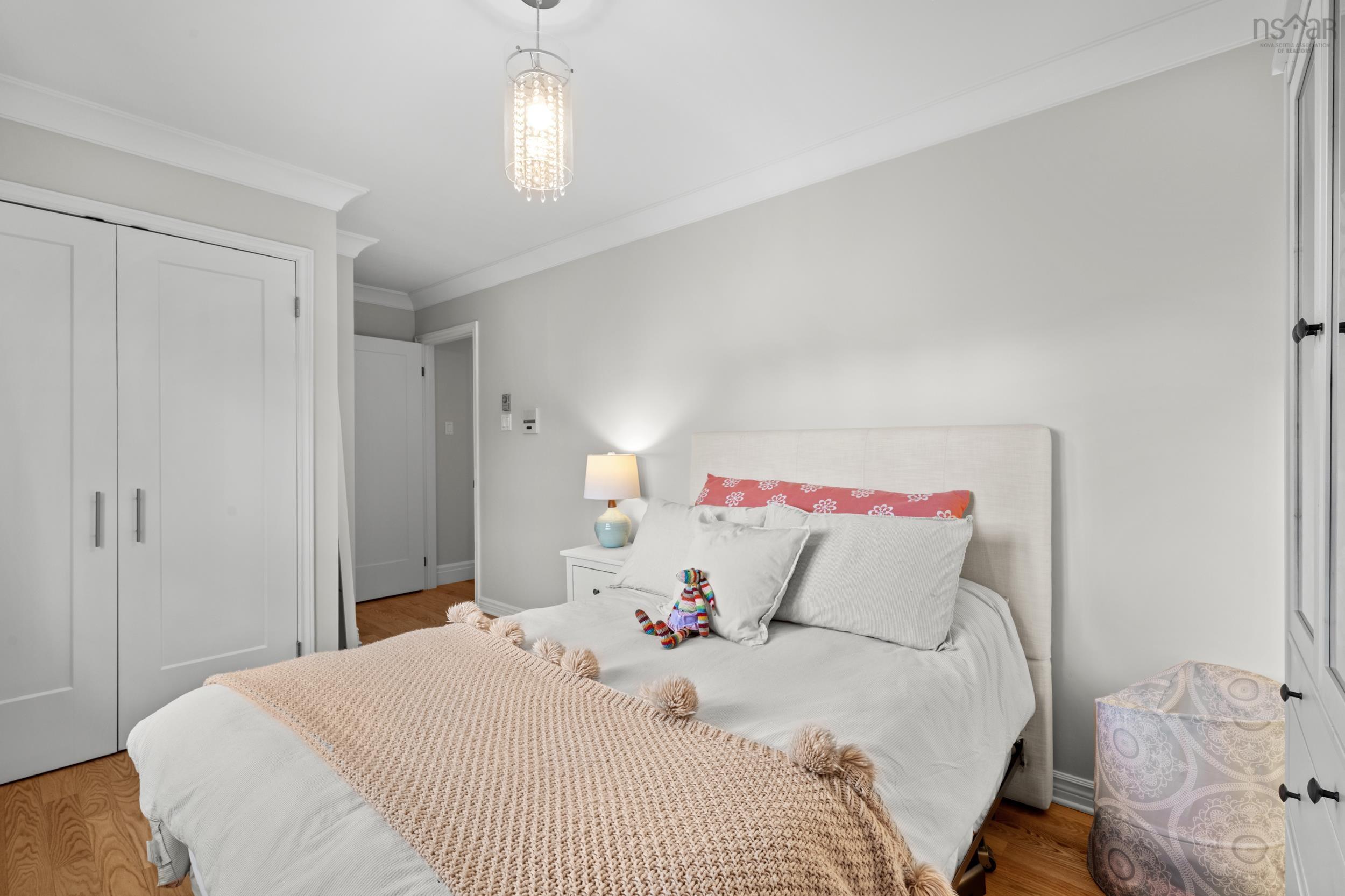 $1,225,000.00: 109 Snowy Owl Drive, Bedford