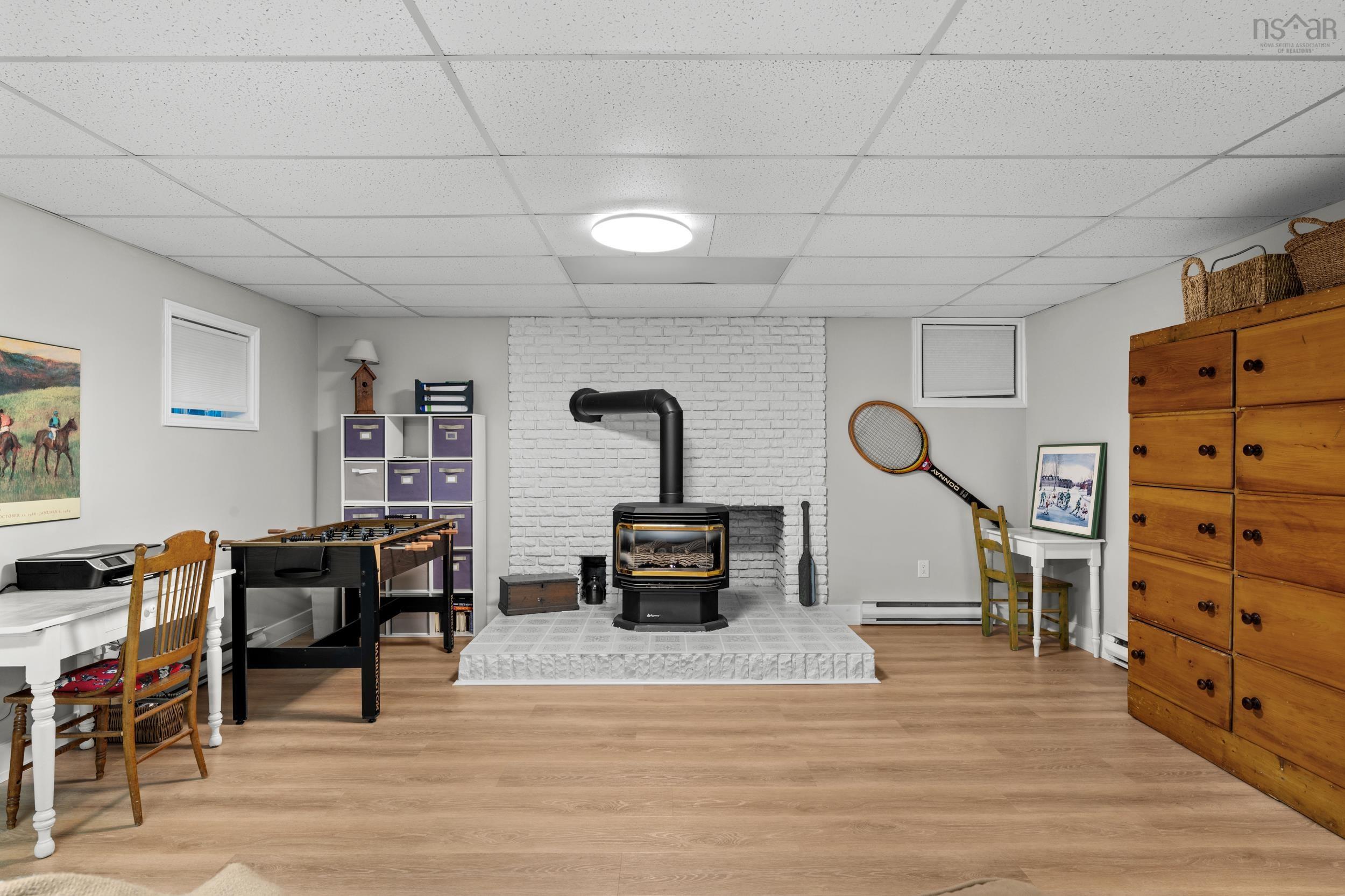 $1,225,000.00: 109 Snowy Owl Drive, Bedford