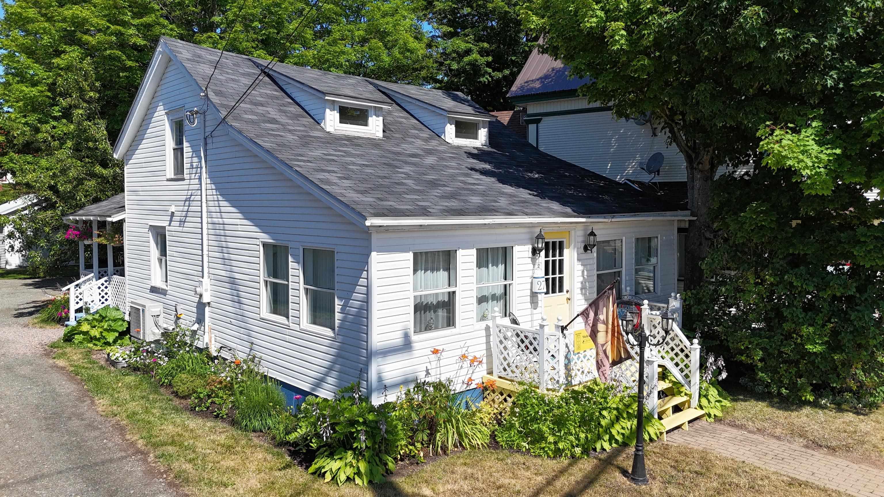 $239,900.00: 273 Main Street, Parrsboro