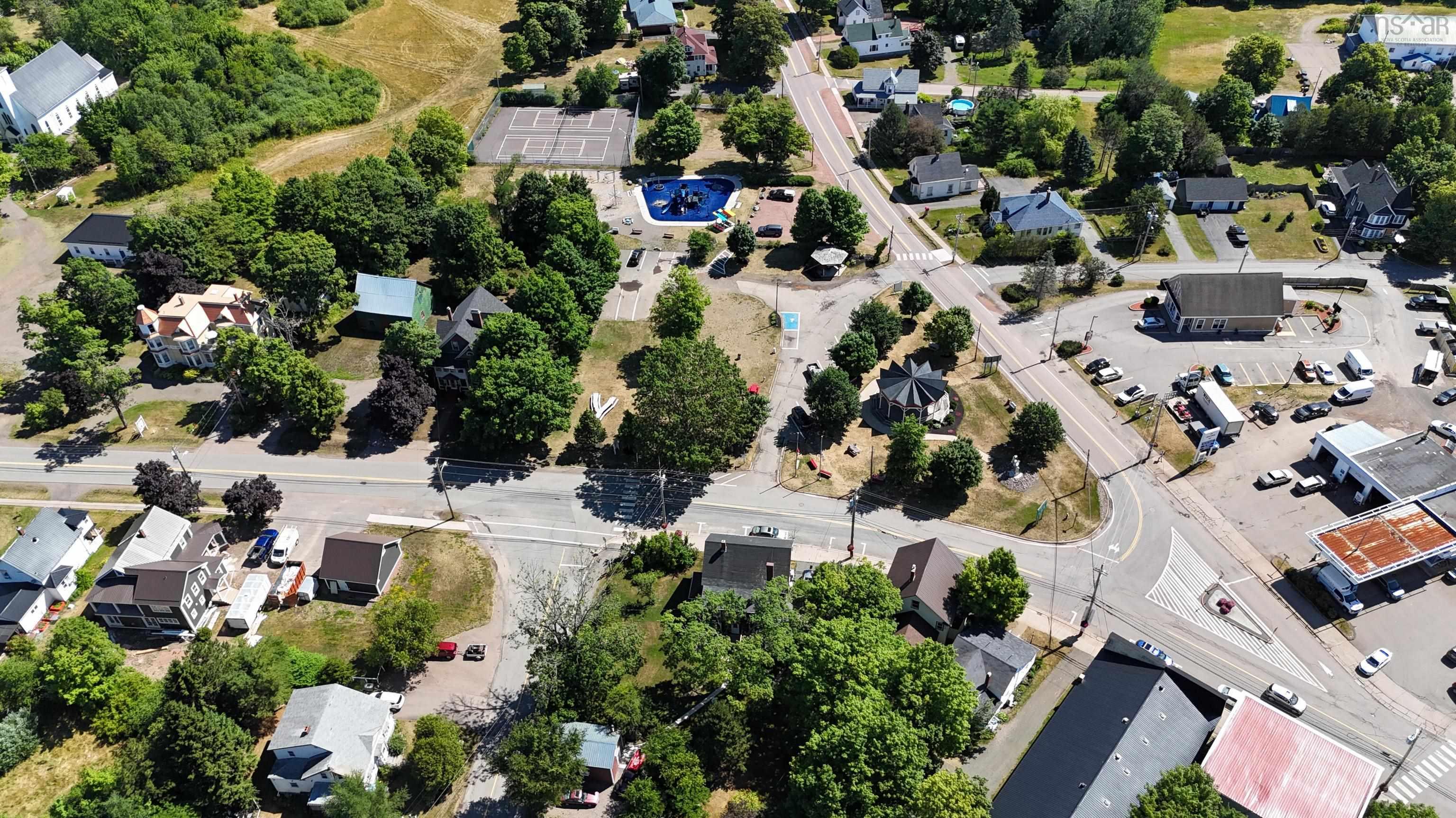 $239,900.00: 273 Main Street, Parrsboro