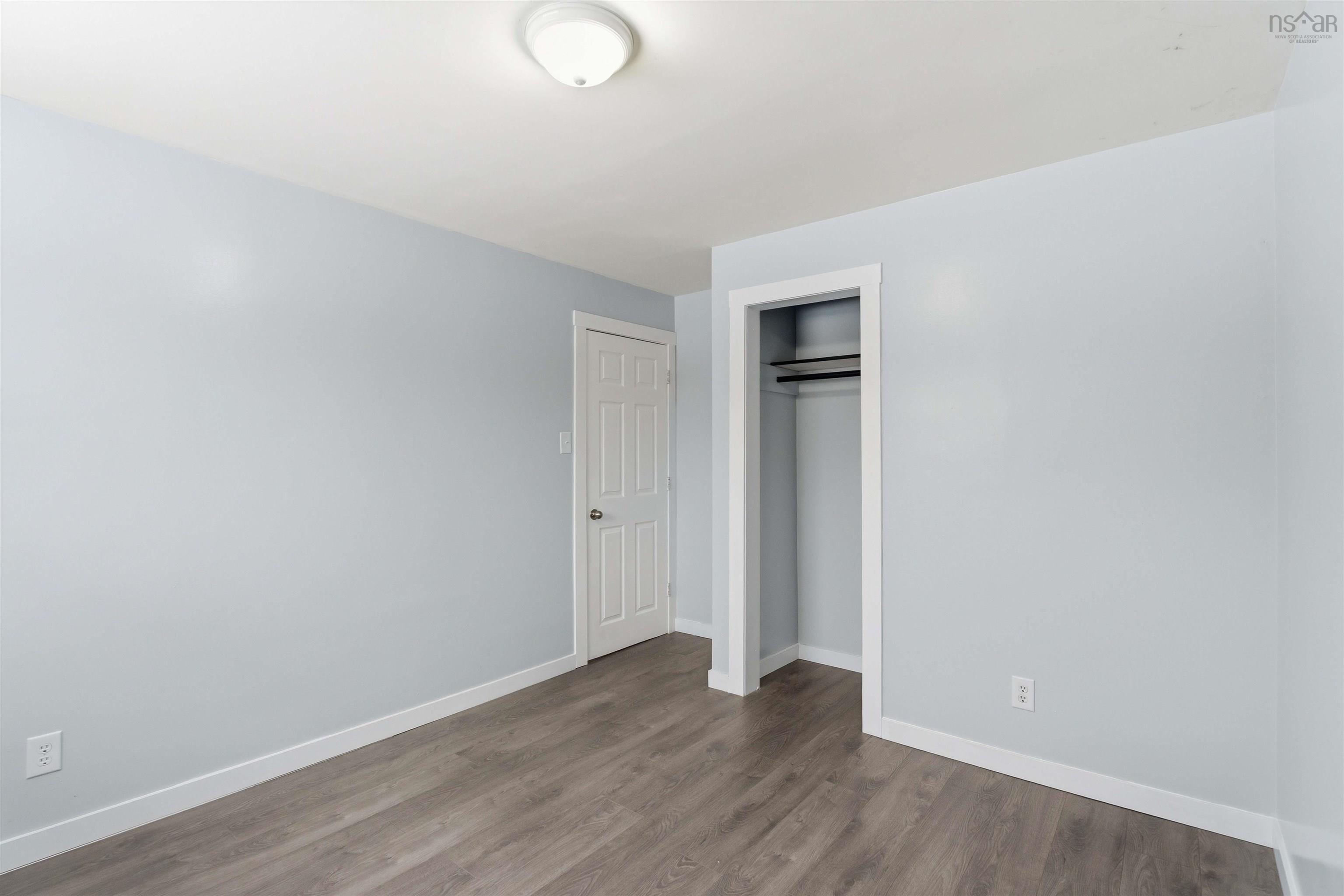 $399,900.00: 395 College Road, Windsor