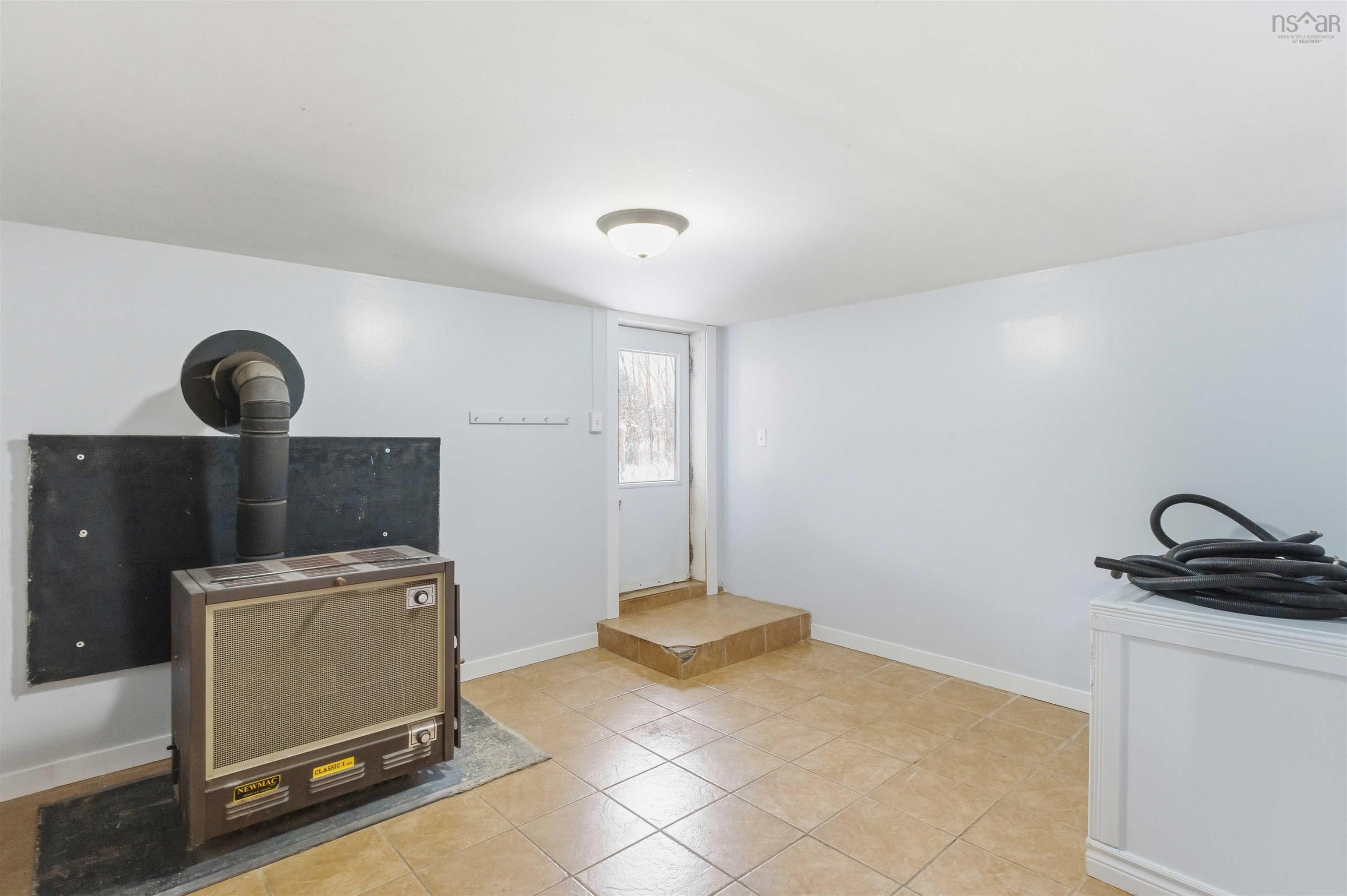 $399,900.00: 395 College Road, Windsor