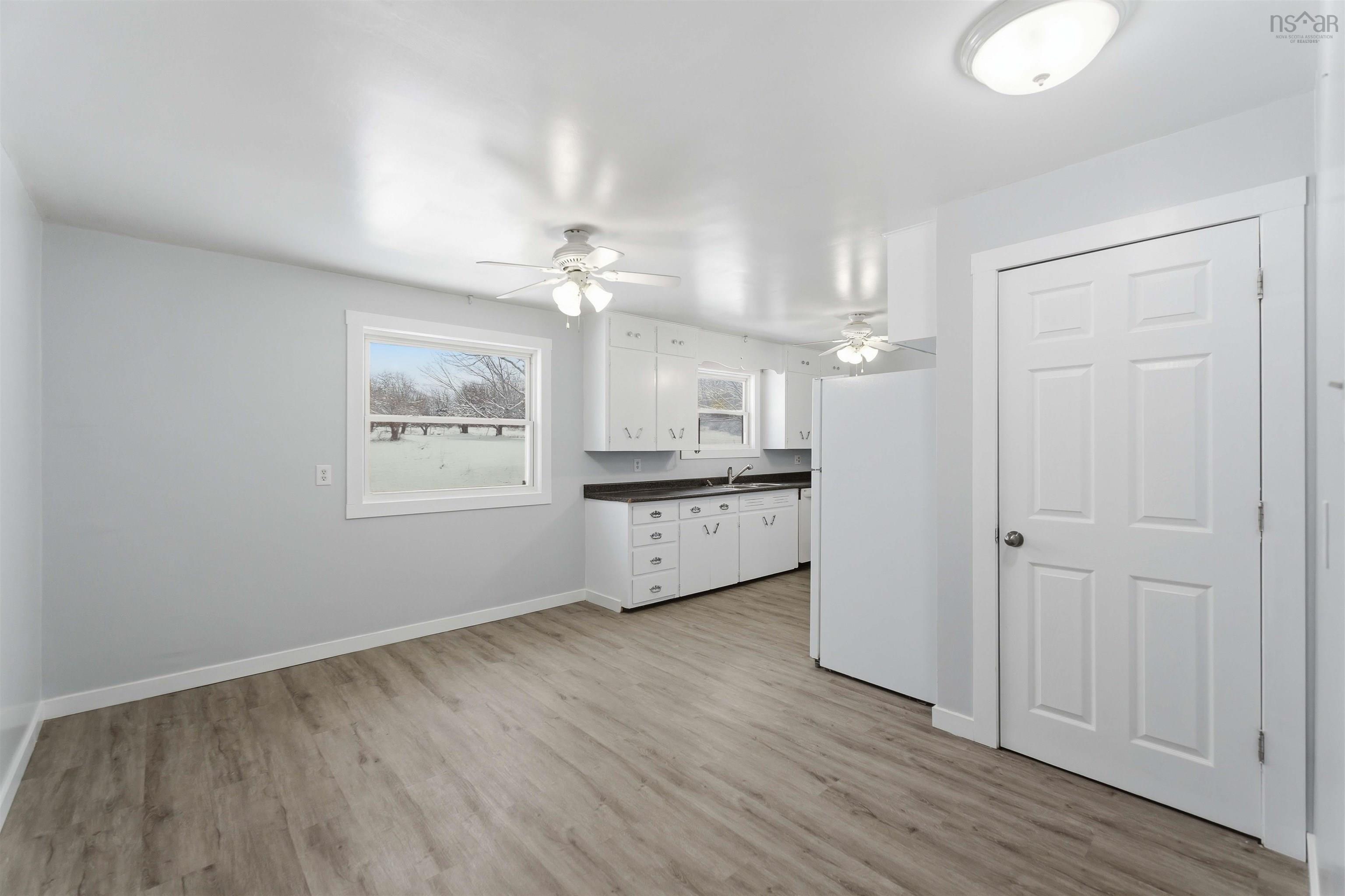 $399,900.00: 395 College Road, Windsor