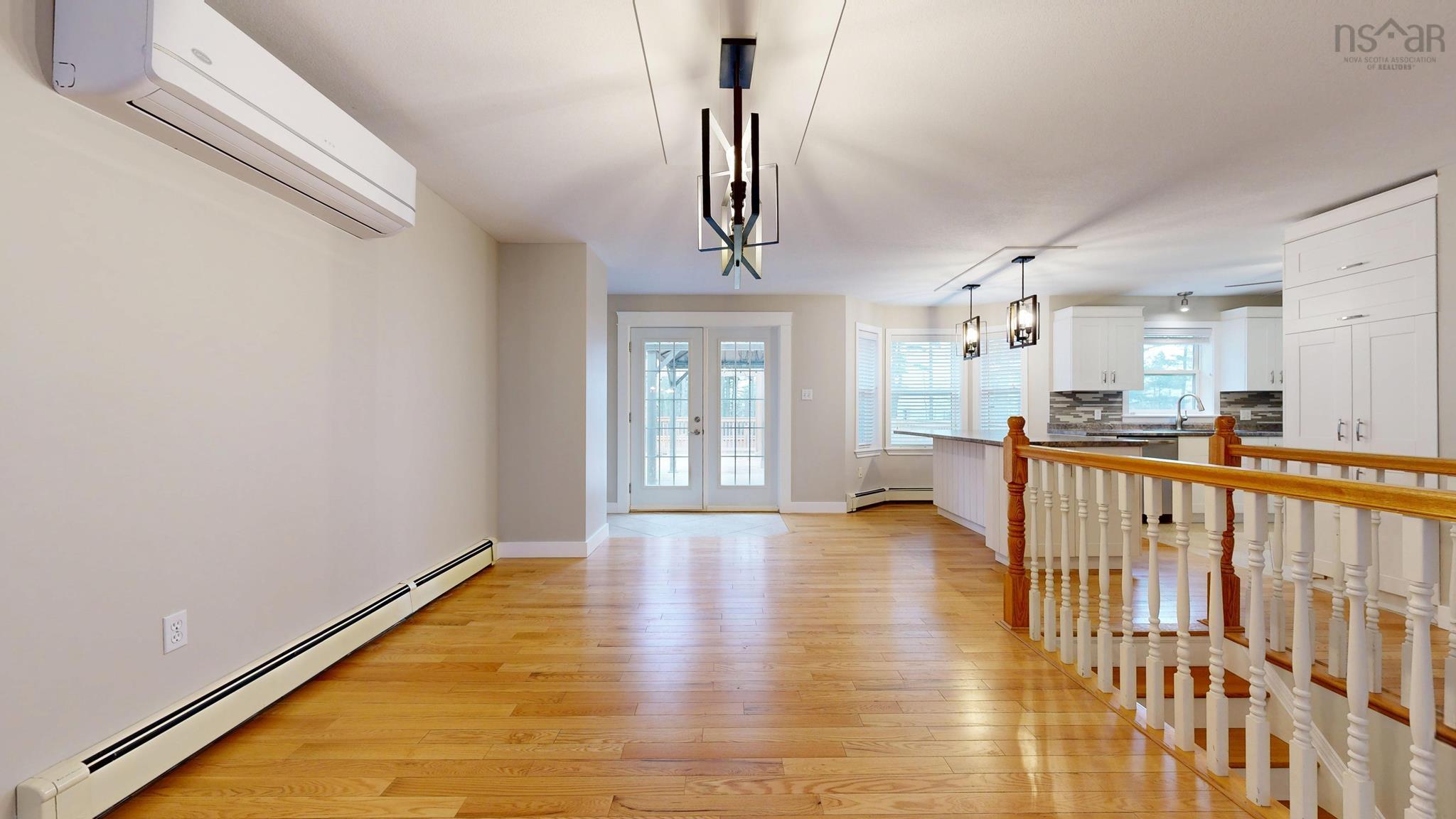 $529,900.00: 1809 Acadia Street, Kingston