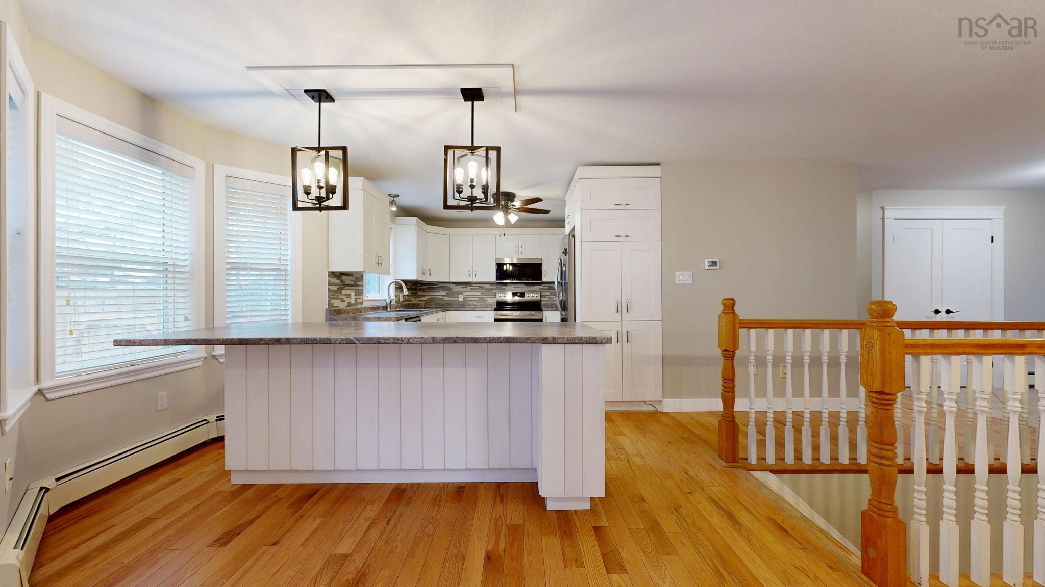 $529,900.00: 1809 Acadia Street, Kingston