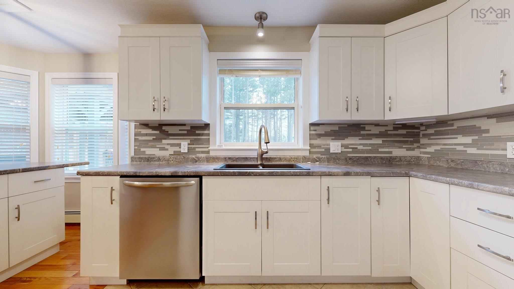 $529,900.00: 1809 Acadia Street, Kingston