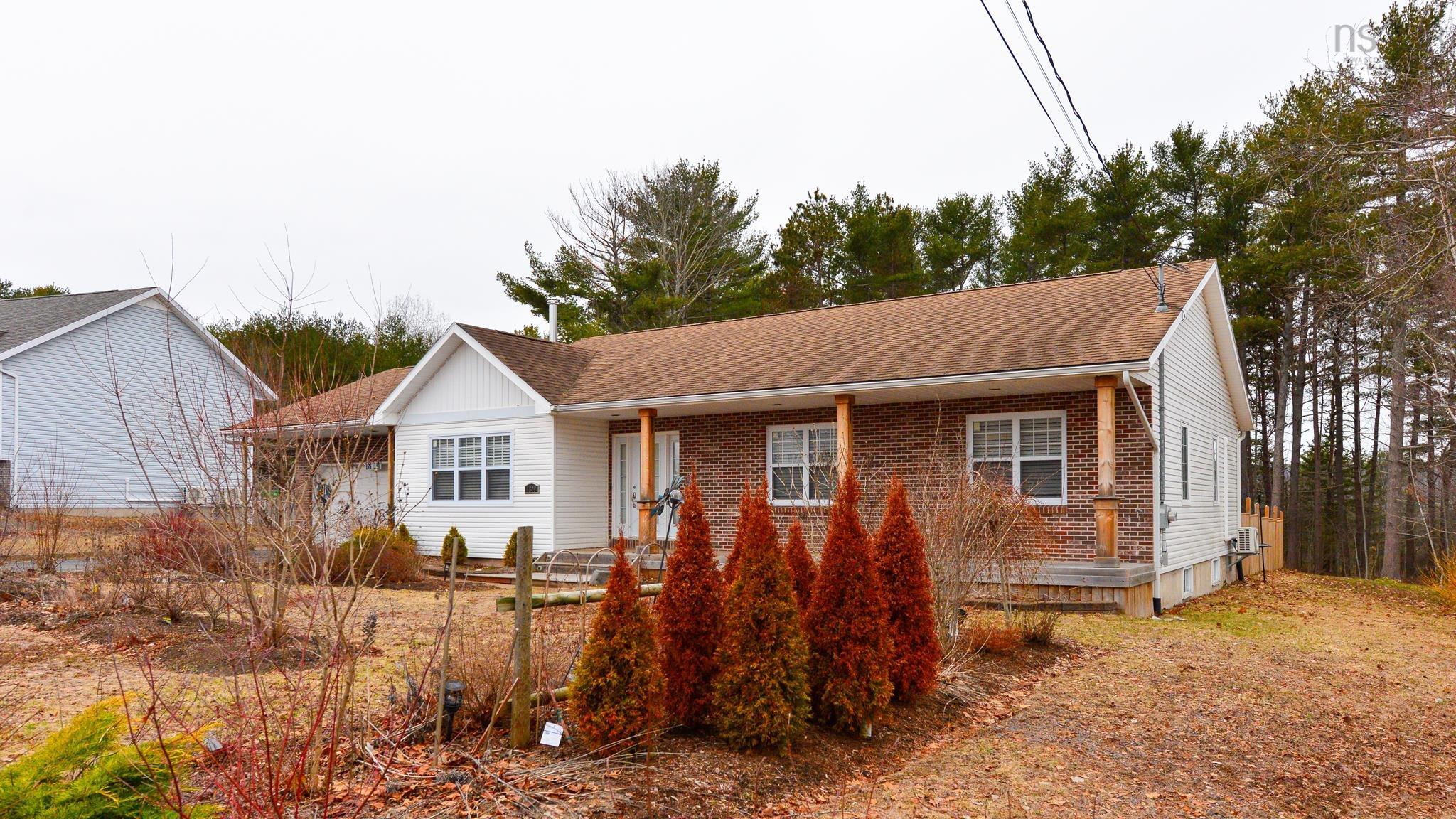 $529,900.00: 1809 Acadia Street, Kingston