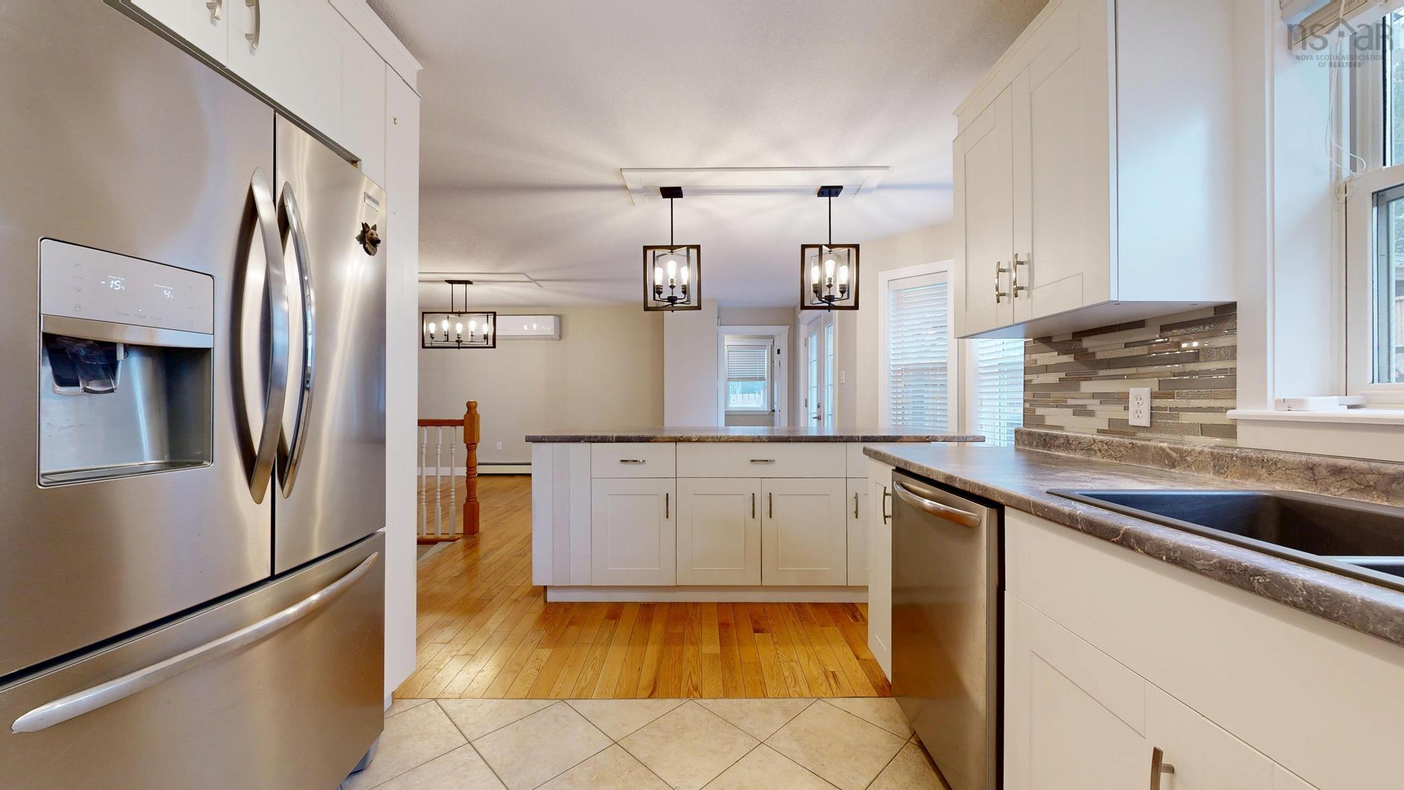 $529,900.00: 1809 Acadia Street, Kingston