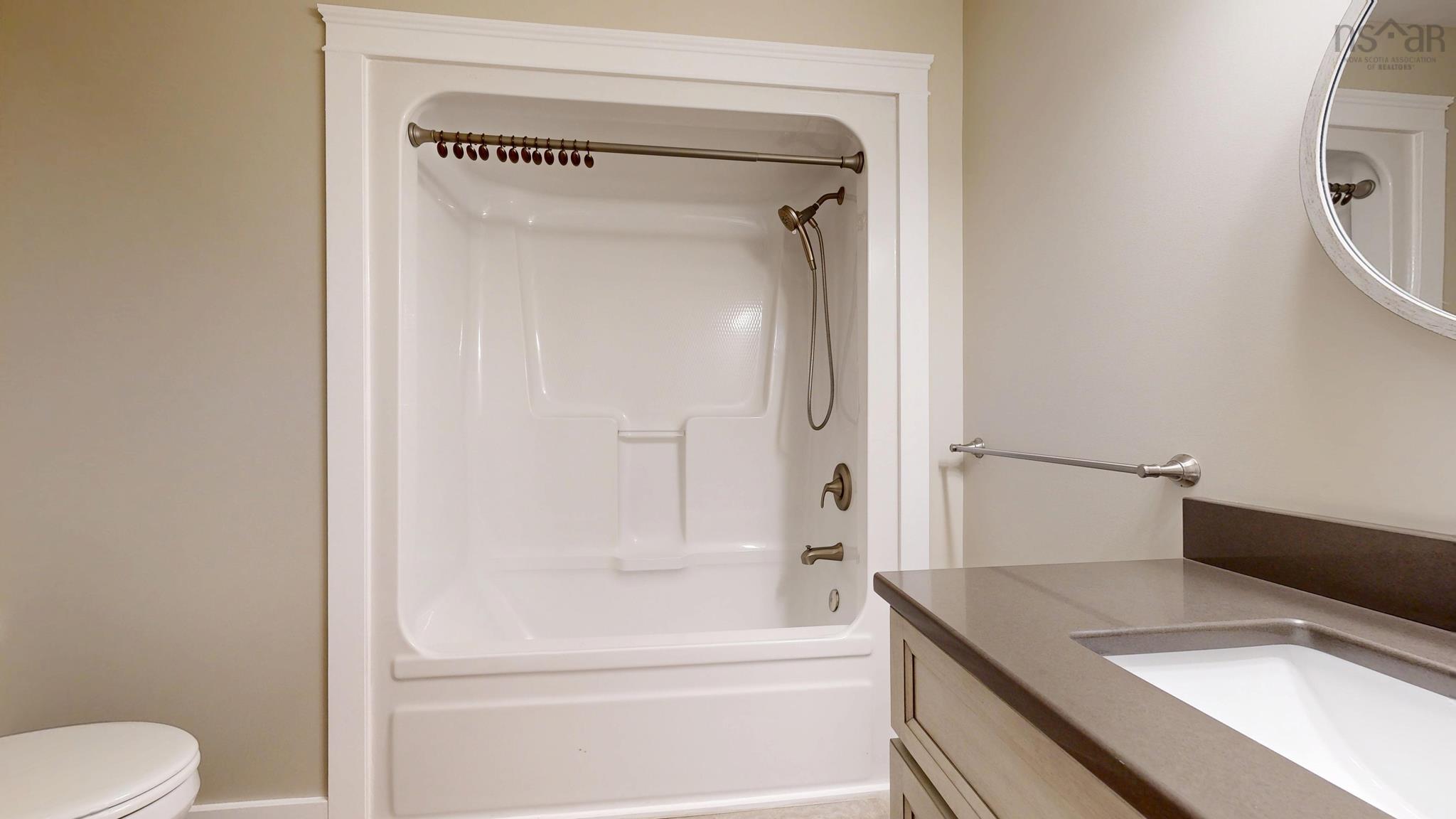 $529,900.00: 1809 Acadia Street, Kingston