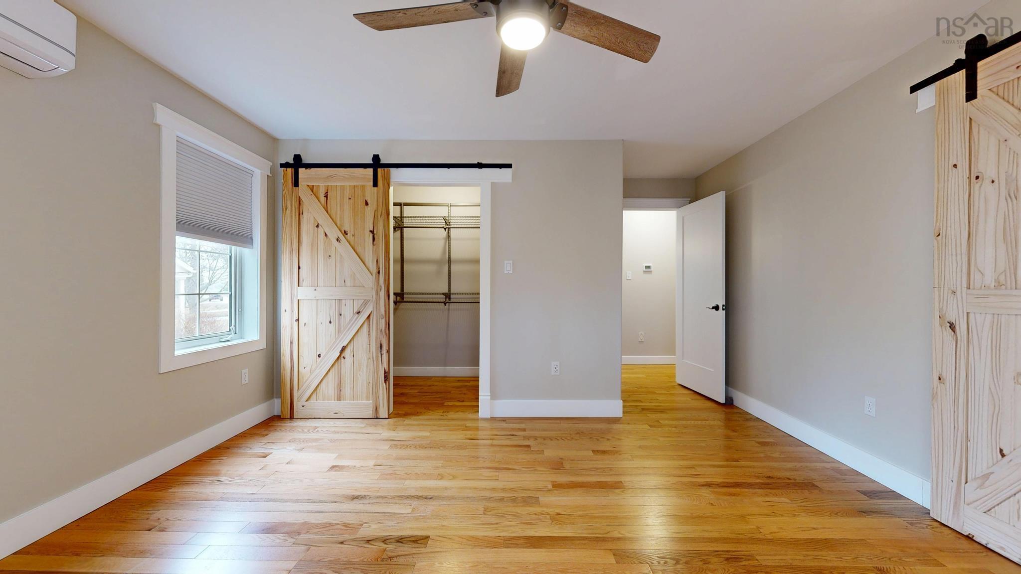 $529,900.00: 1809 Acadia Street, Kingston