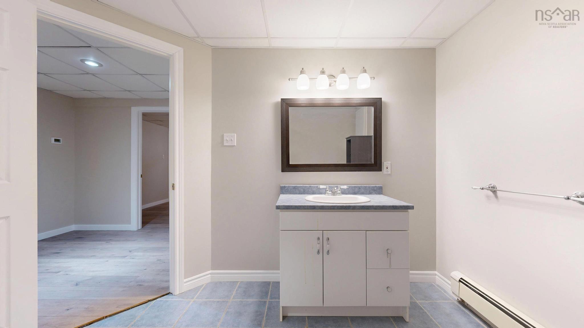 $529,900.00: 1809 Acadia Street, Kingston