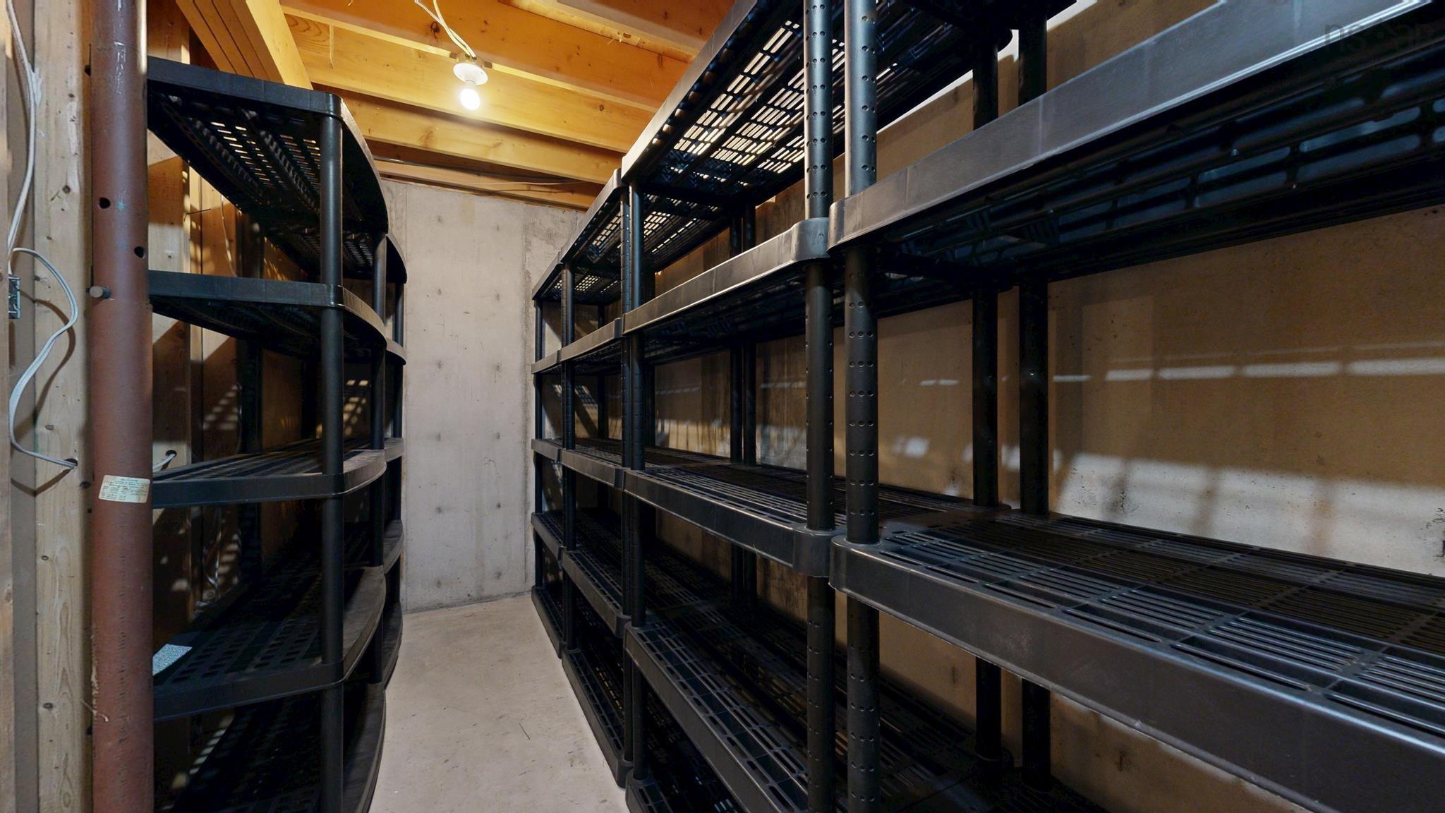 $529,900.00: 1809 Acadia Street, Kingston