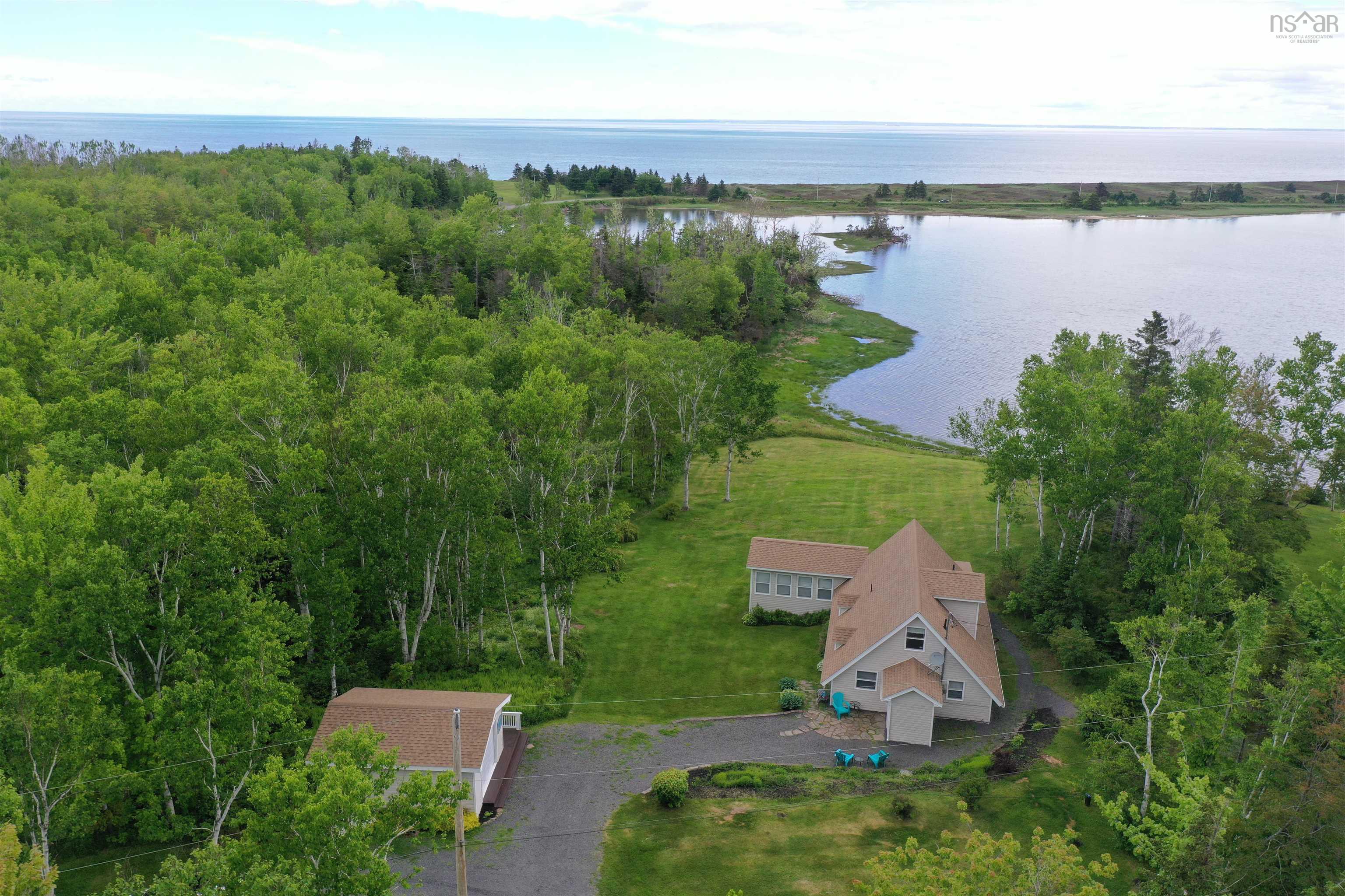 $550,000.00: 1258 Caribou Island Road, Caribou Island