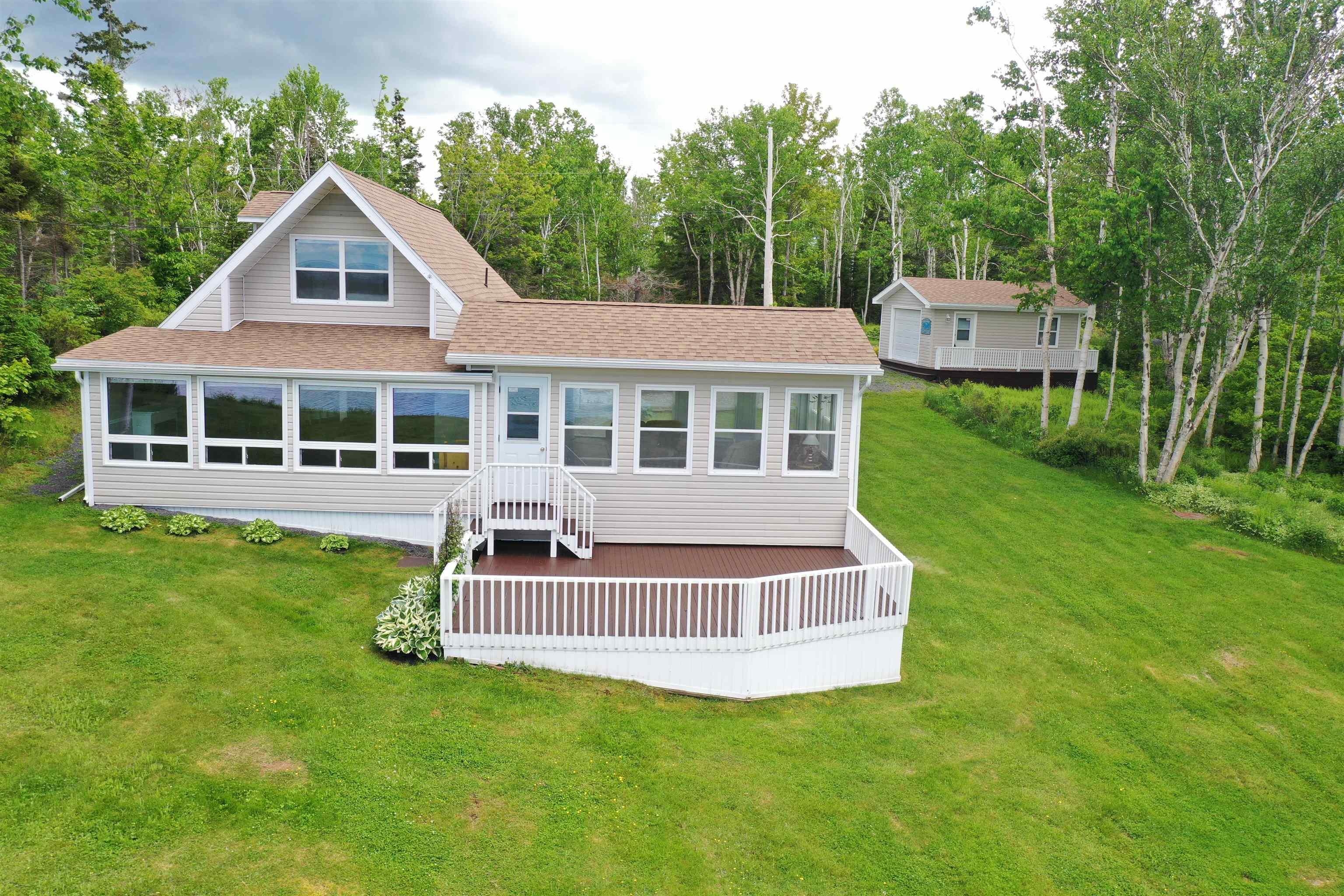 $550,000.00: 1258 Caribou Island Road, Caribou Island