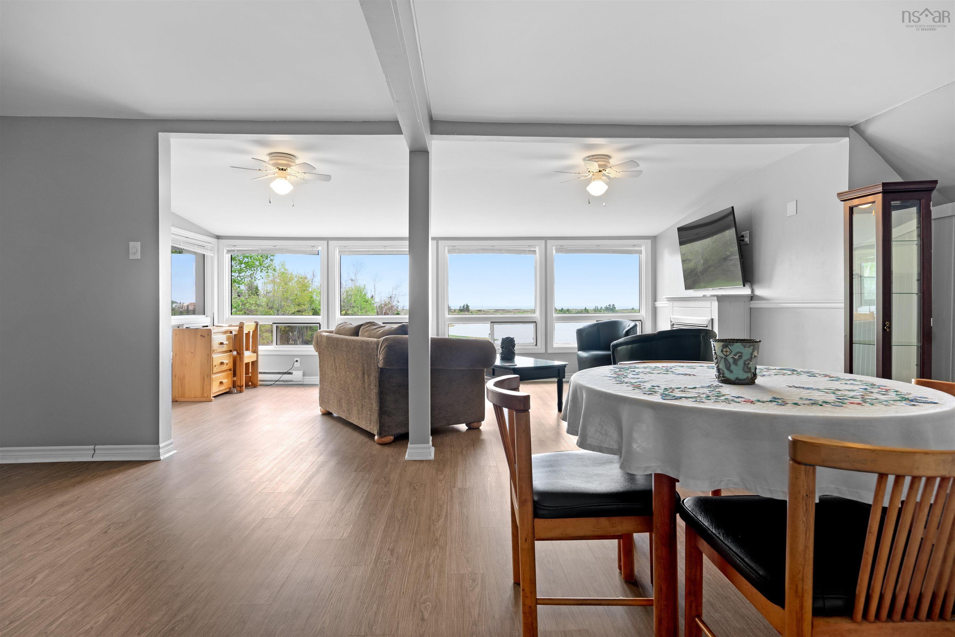 $550,000.00: 1258 Caribou Island Road, Caribou Island