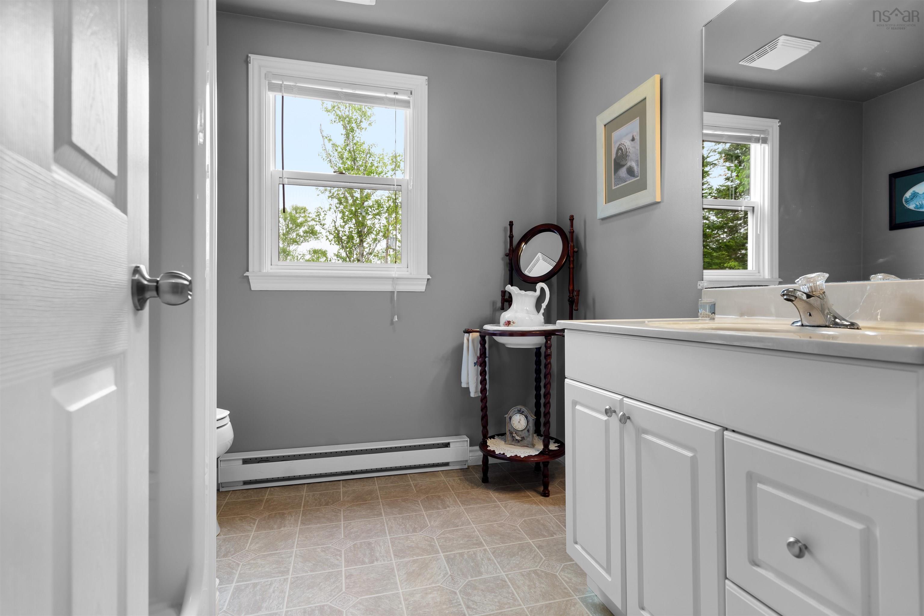 $550,000.00: 1258 Caribou Island Road, Caribou Island