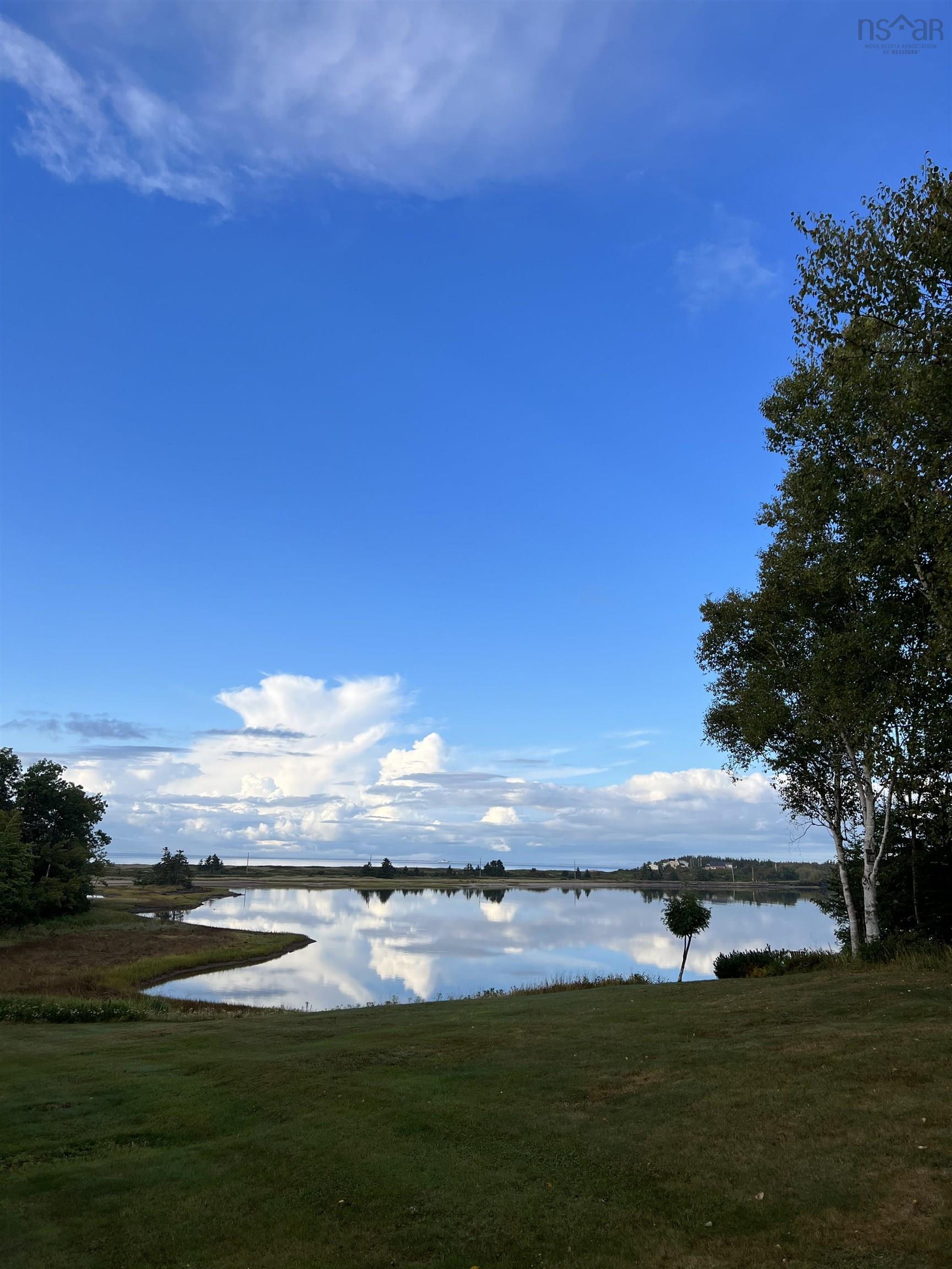 $550,000.00: 1258 Caribou Island Road, Caribou Island