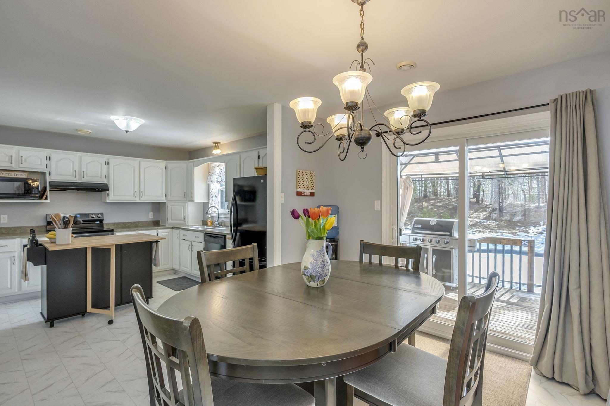 $515,000.00: 868 Shawn Drive Drive, Kingston