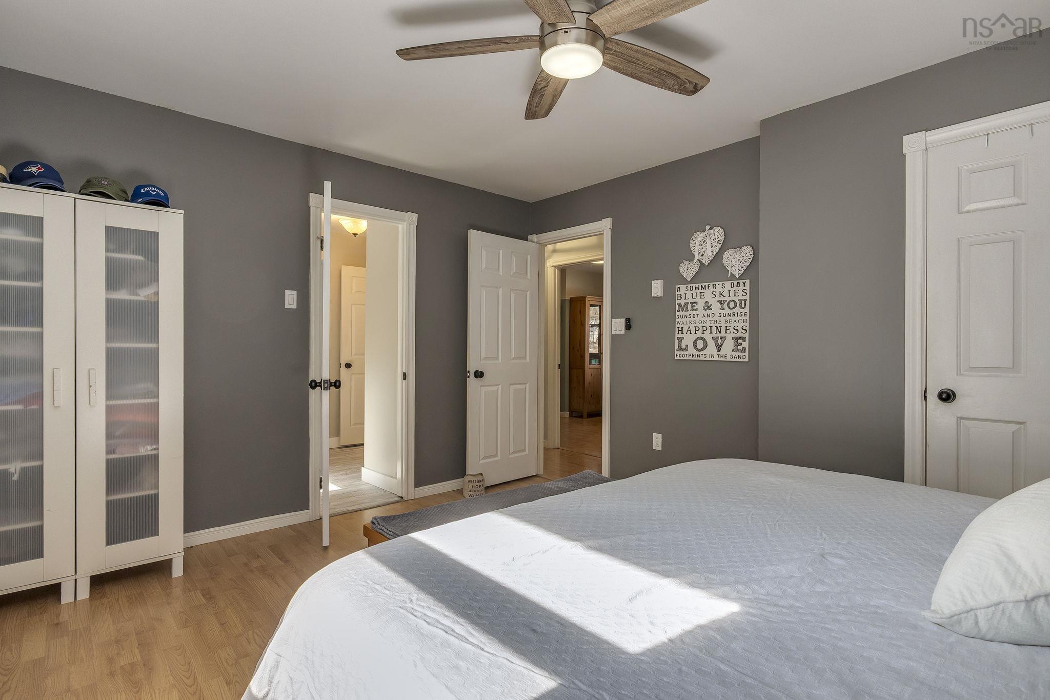 $515,000.00: 868 Shawn Drive Drive, Kingston