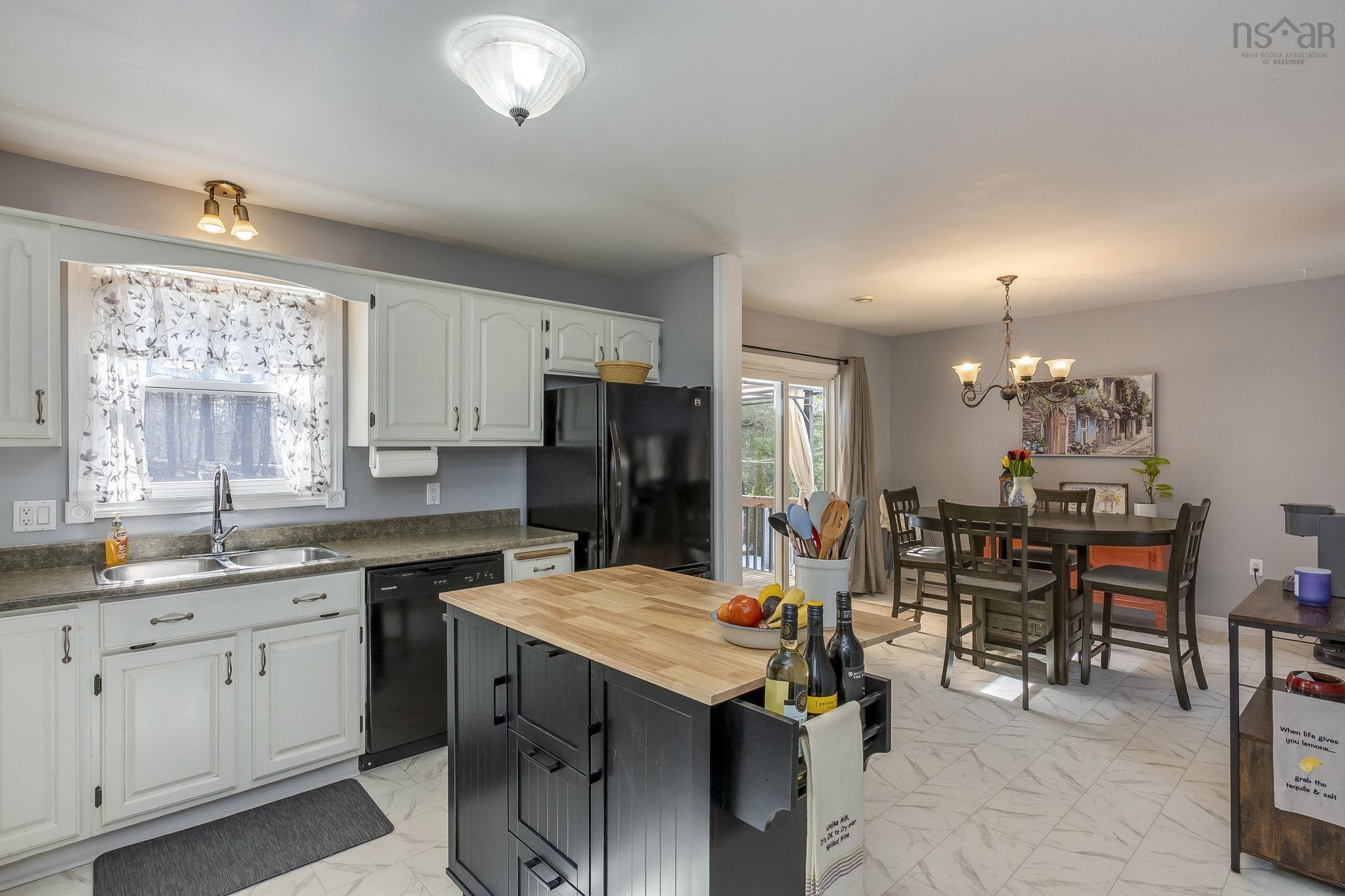 $515,000.00: 868 Shawn Drive Drive, Kingston