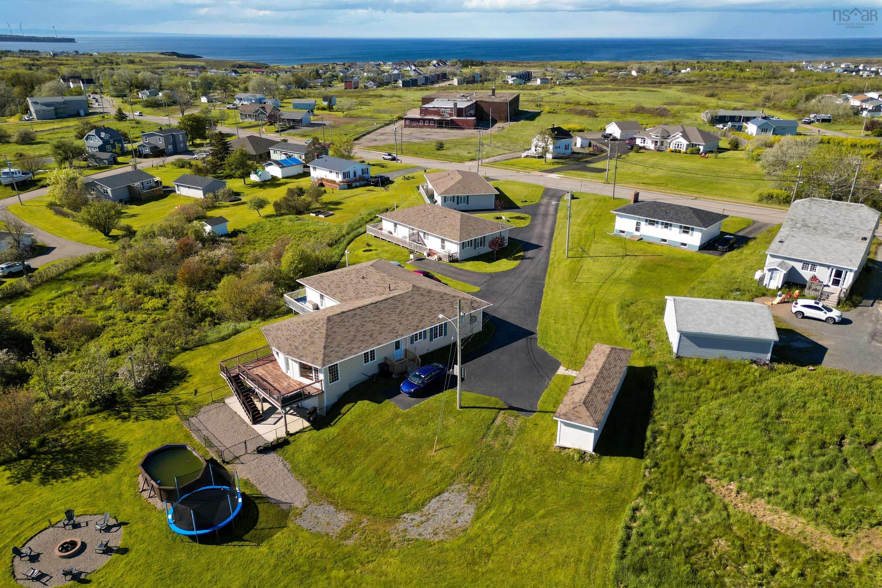 $1,100,000.00: 16 Karl