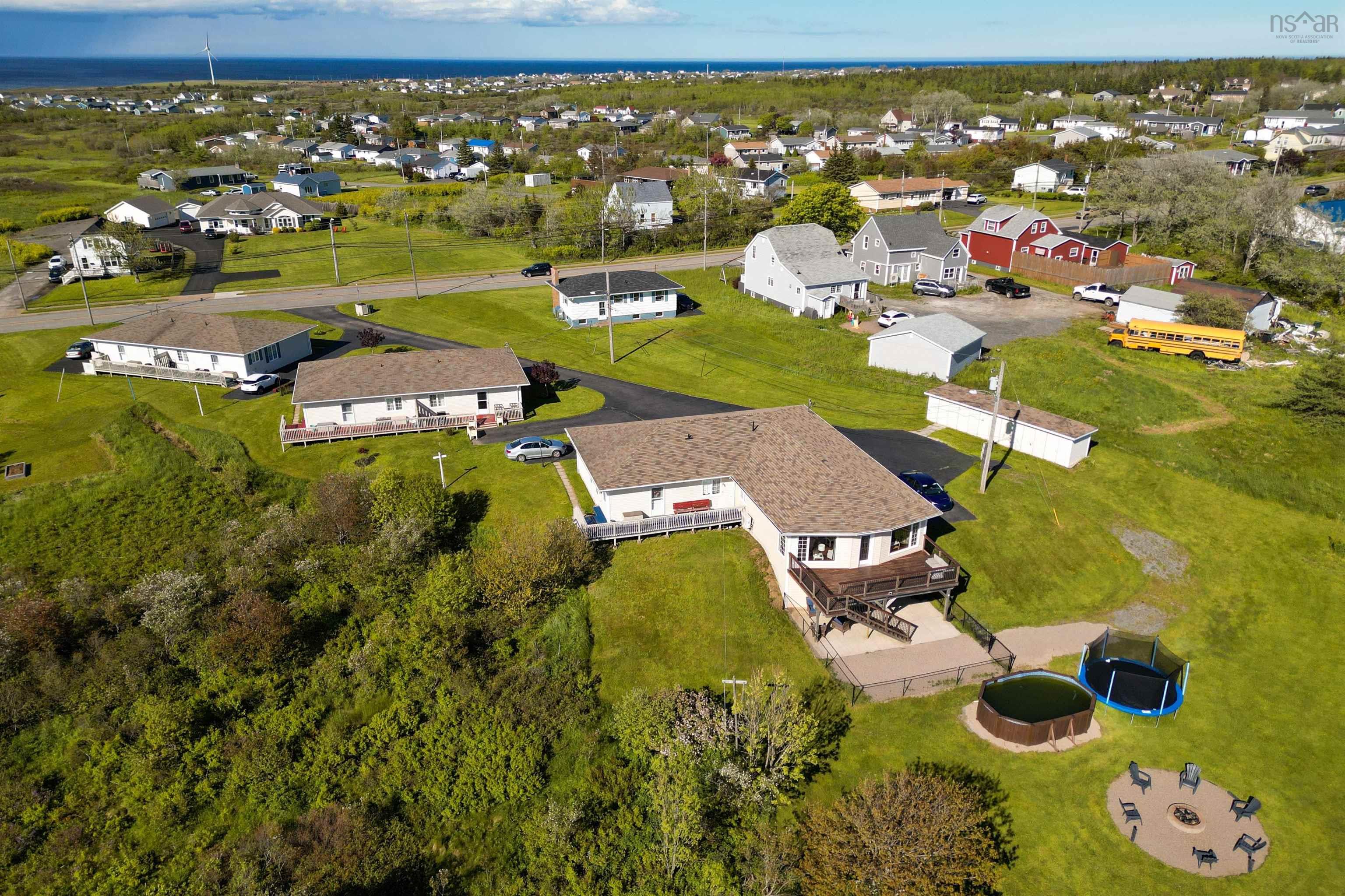 $1,100,000.00: 16 Karl