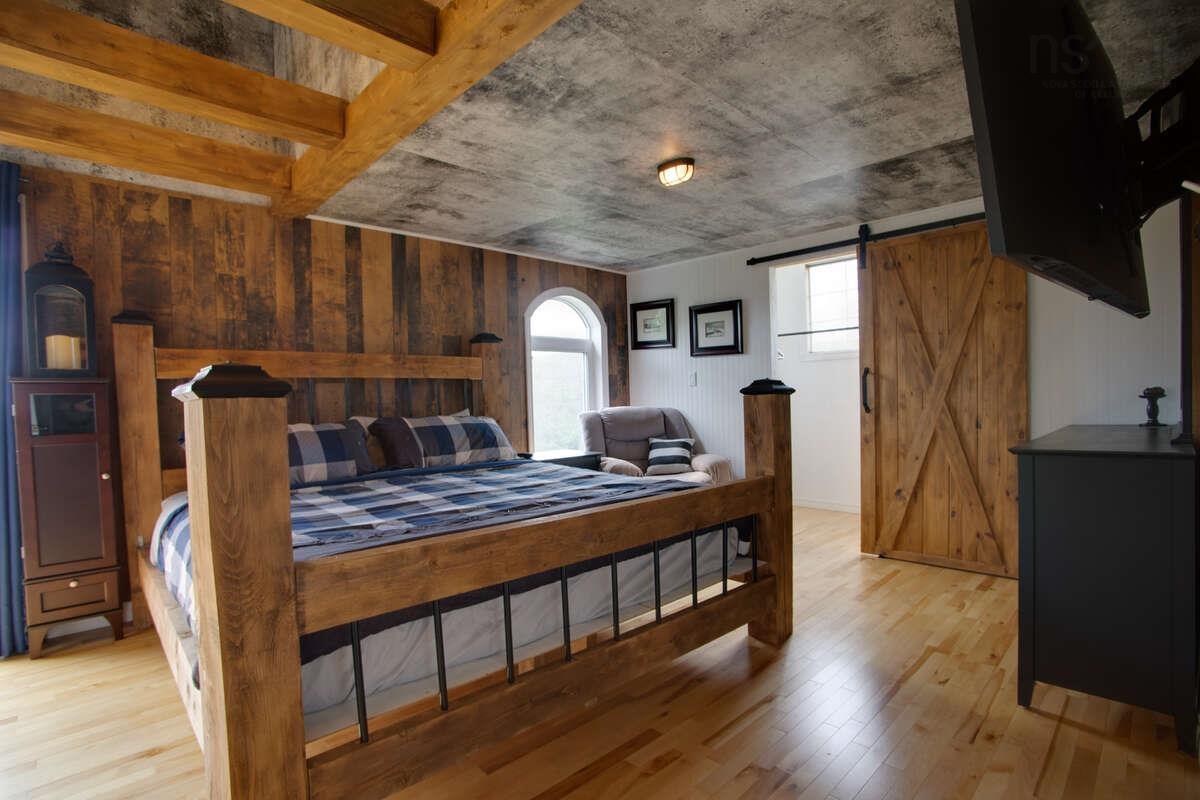 $369,900.00: 4320 Granville Road, Granville Beach