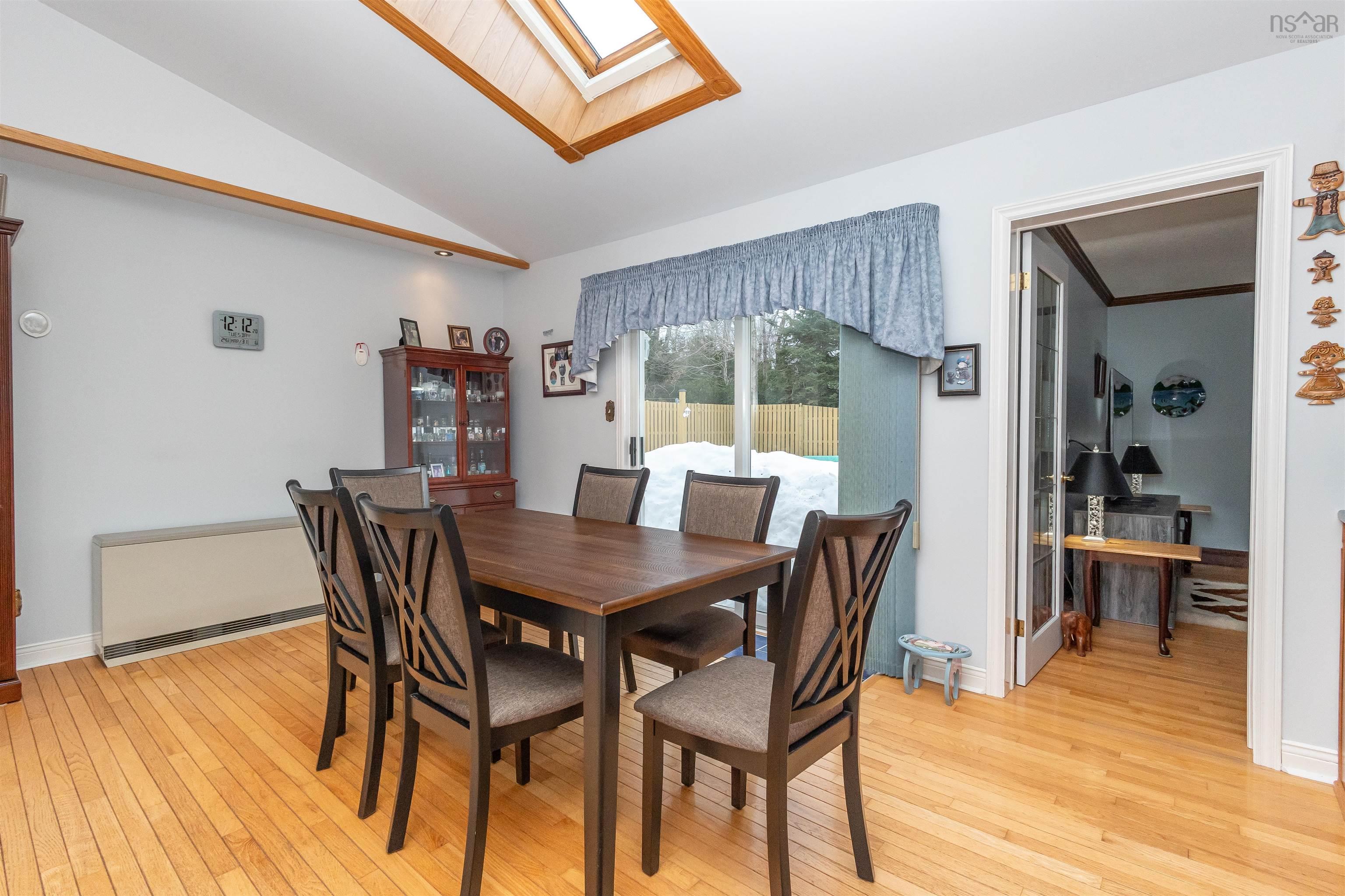 $445,000.00: 234 Riverview Drive, Sydney River