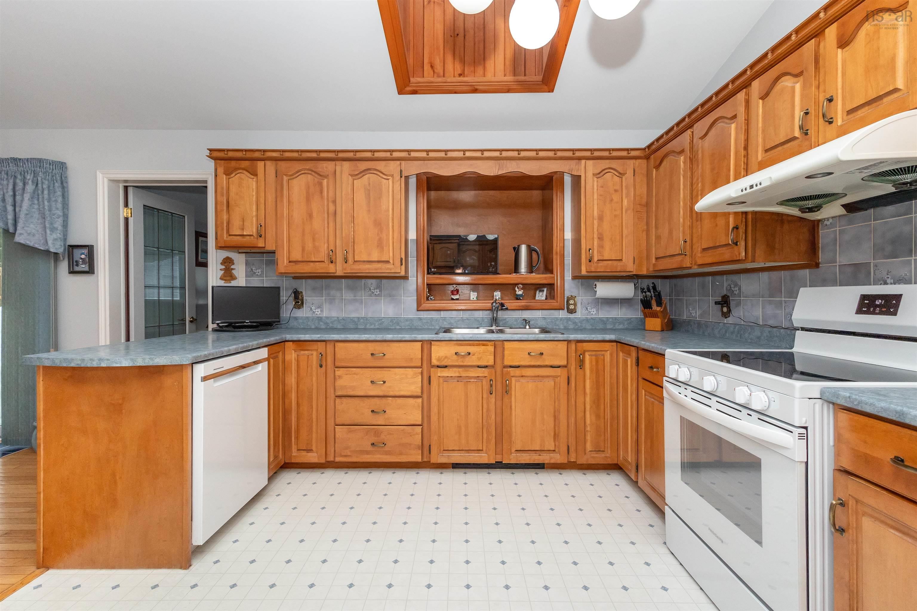 $445,000.00: 234 Riverview Drive, Sydney River