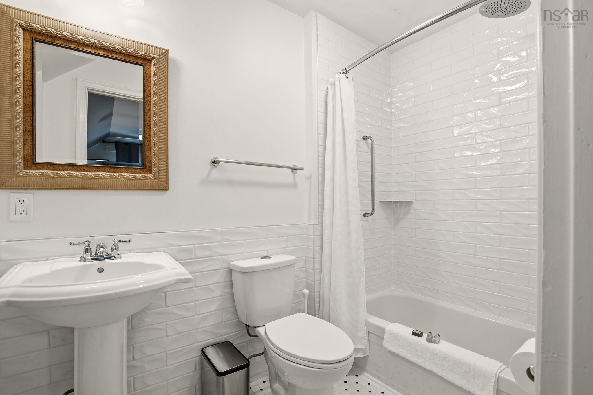 $1,700,000.00: 42 Falkland Street, Lunenburg