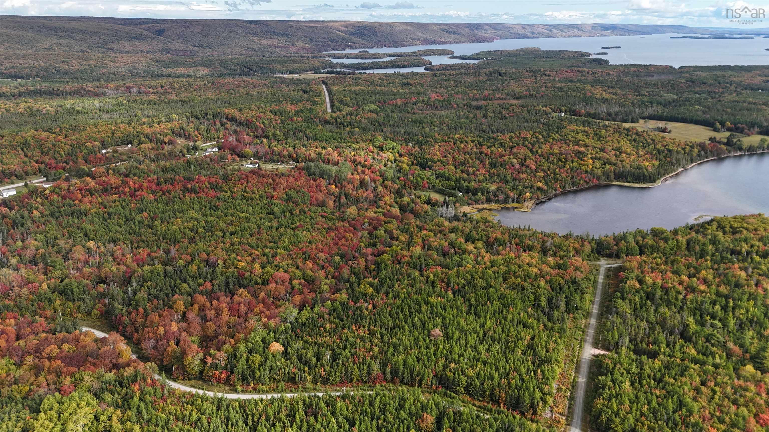 $37,500.00: Lot 14 Golden Shore Dr, Marshes (West Bay)